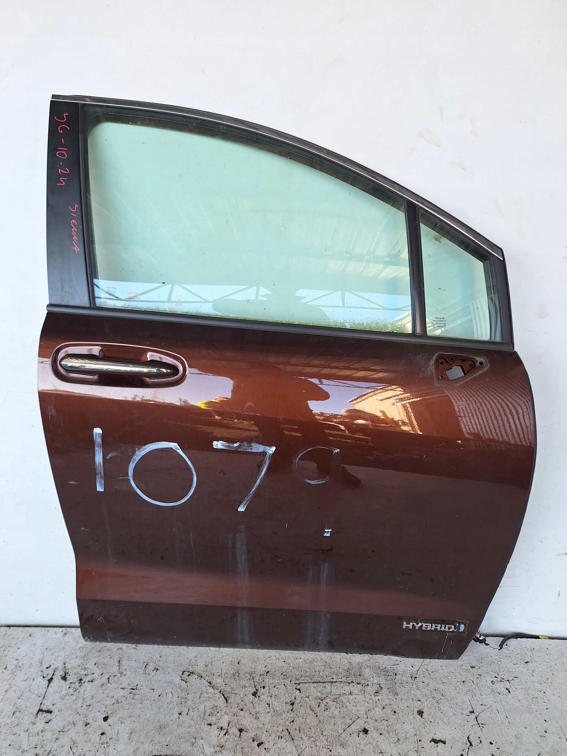 TOYOTA SIENNA IV 2022-> door right front 4U3
