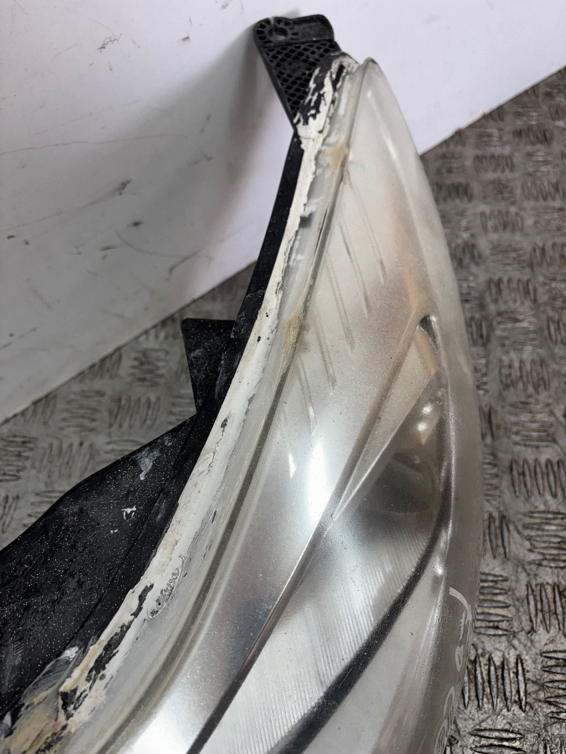 REFLEKTOR light left FORD FOCUS III MK3 10