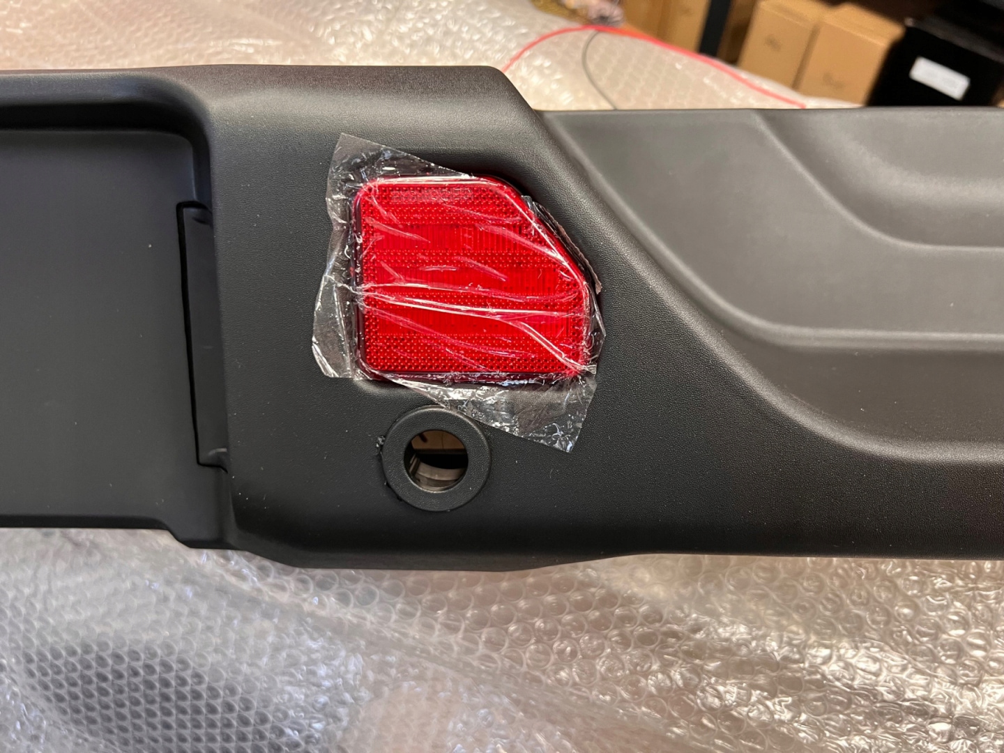 Zderzak tylny plastikowy Jeep Wrangler JL/JLU Producent części Inny