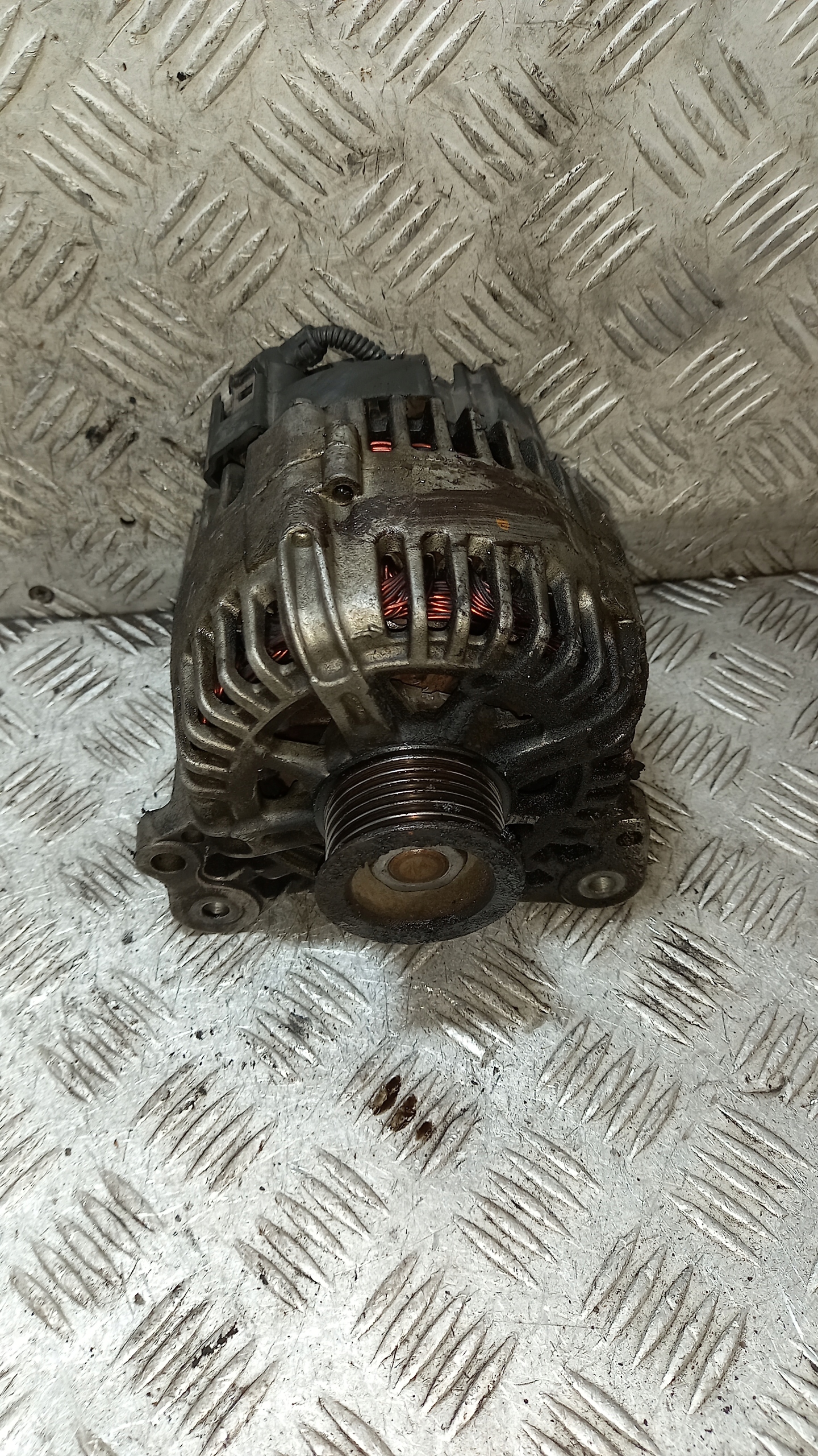 ALTERNATOR VOLKSWAGEN GOLF 5 030903023 1.9 TDI VALEO