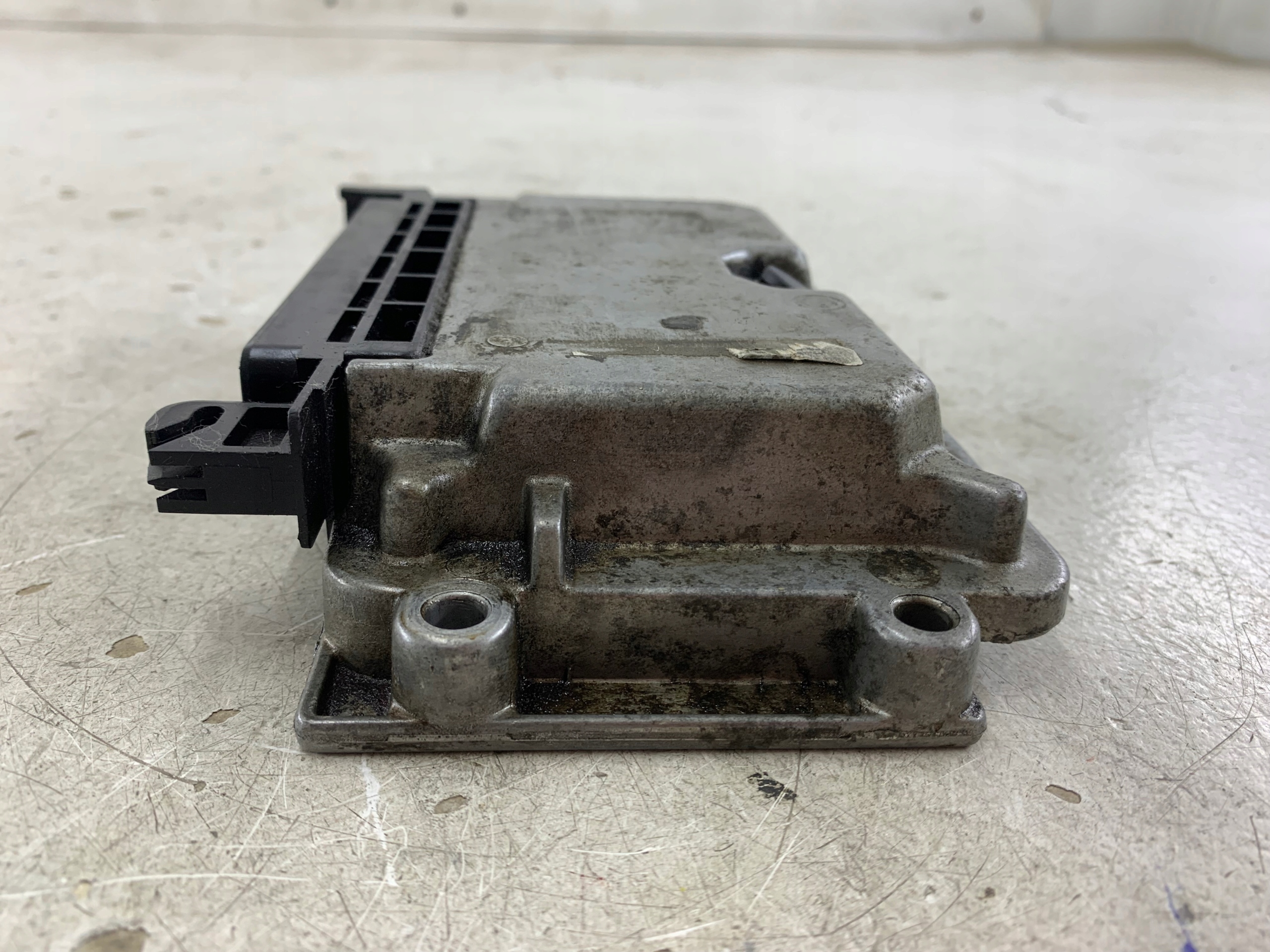 PEUGEOT 206 1.4 unité de commande électronique uce moteur 9632693780