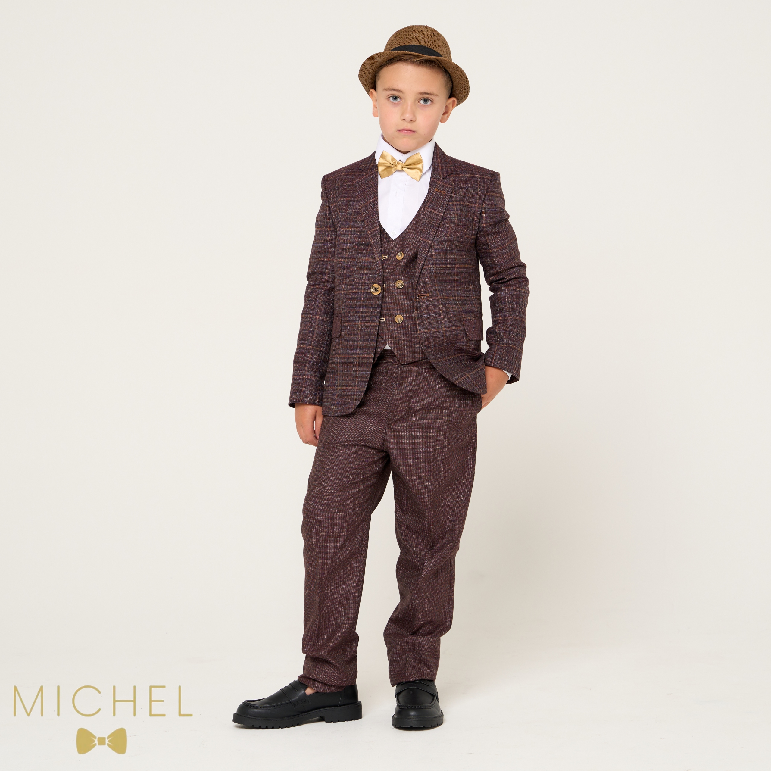 Garnitur chłopięcy JOHN R.122 6/7 lat