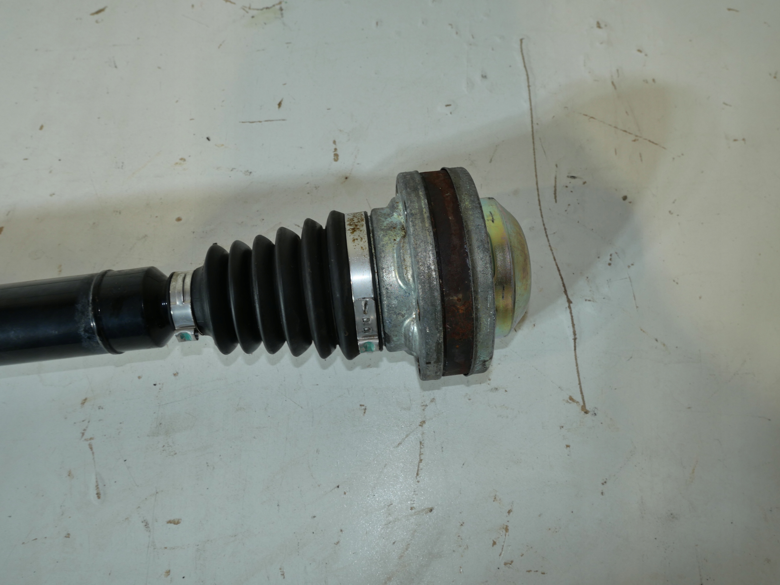 semi-axis right front AUDI SEAT SKODA 1K0407272CR