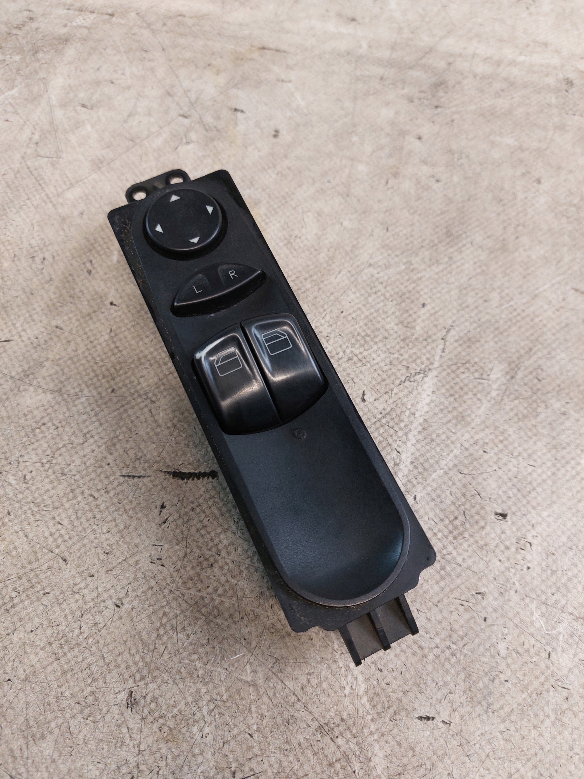 PANEL window control switch MERCEDES VITO W639