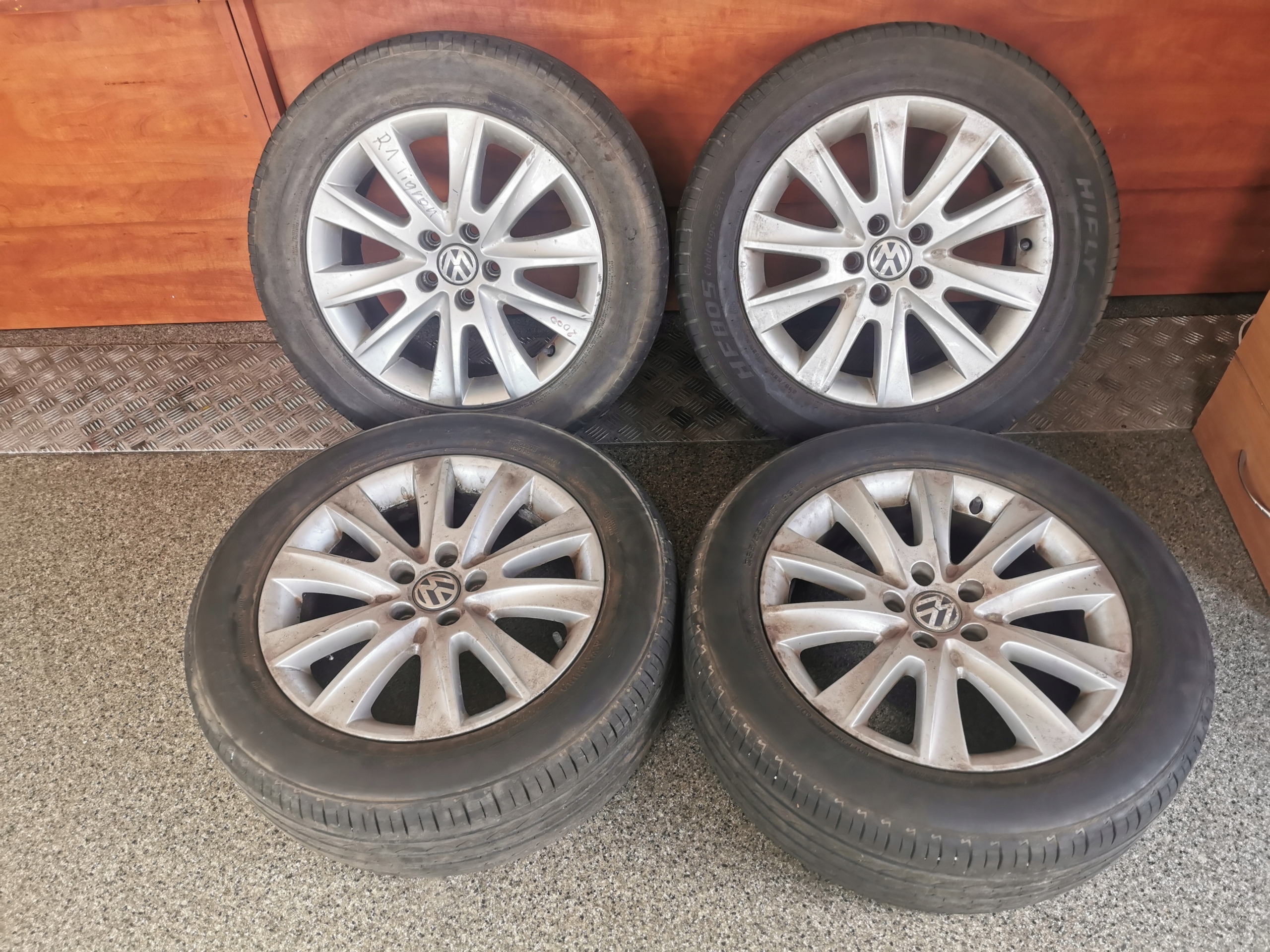 4× Обід алюміній Volkswagen OE VW GOLF PASSAT,ARTEON,CADDY,TIGUAN 7.0