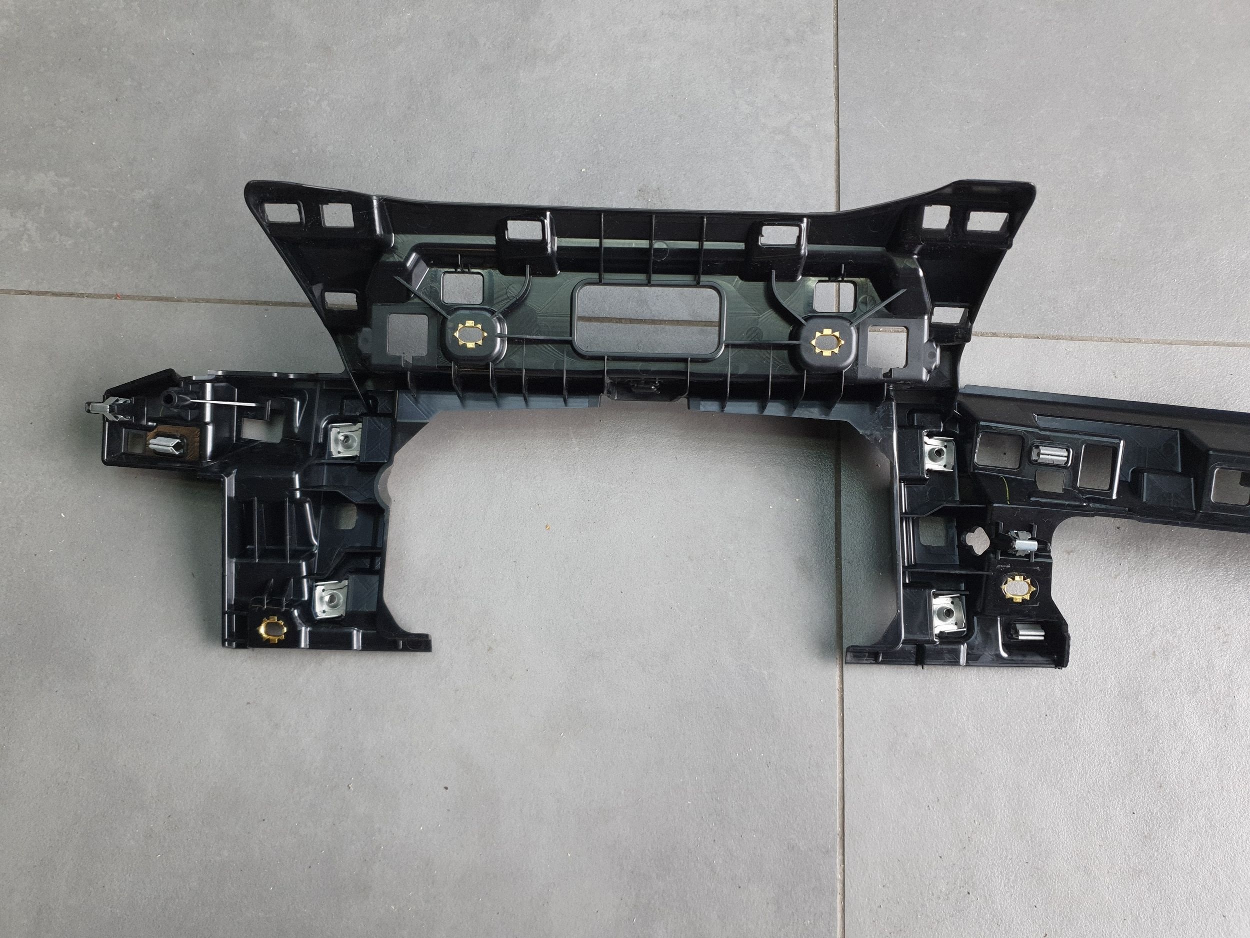 Audi A3 8Y Support plaque Console du tableau de bord 8Y1857736