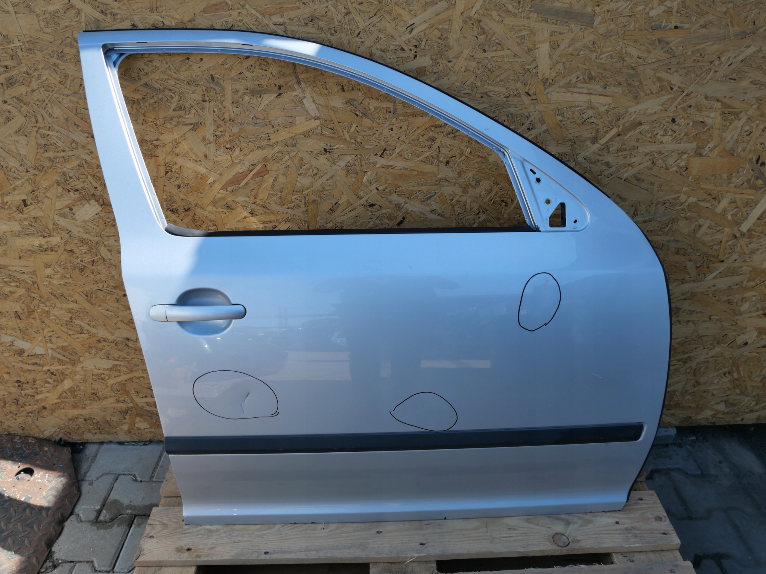 door SKODA OCTAVIA II right front