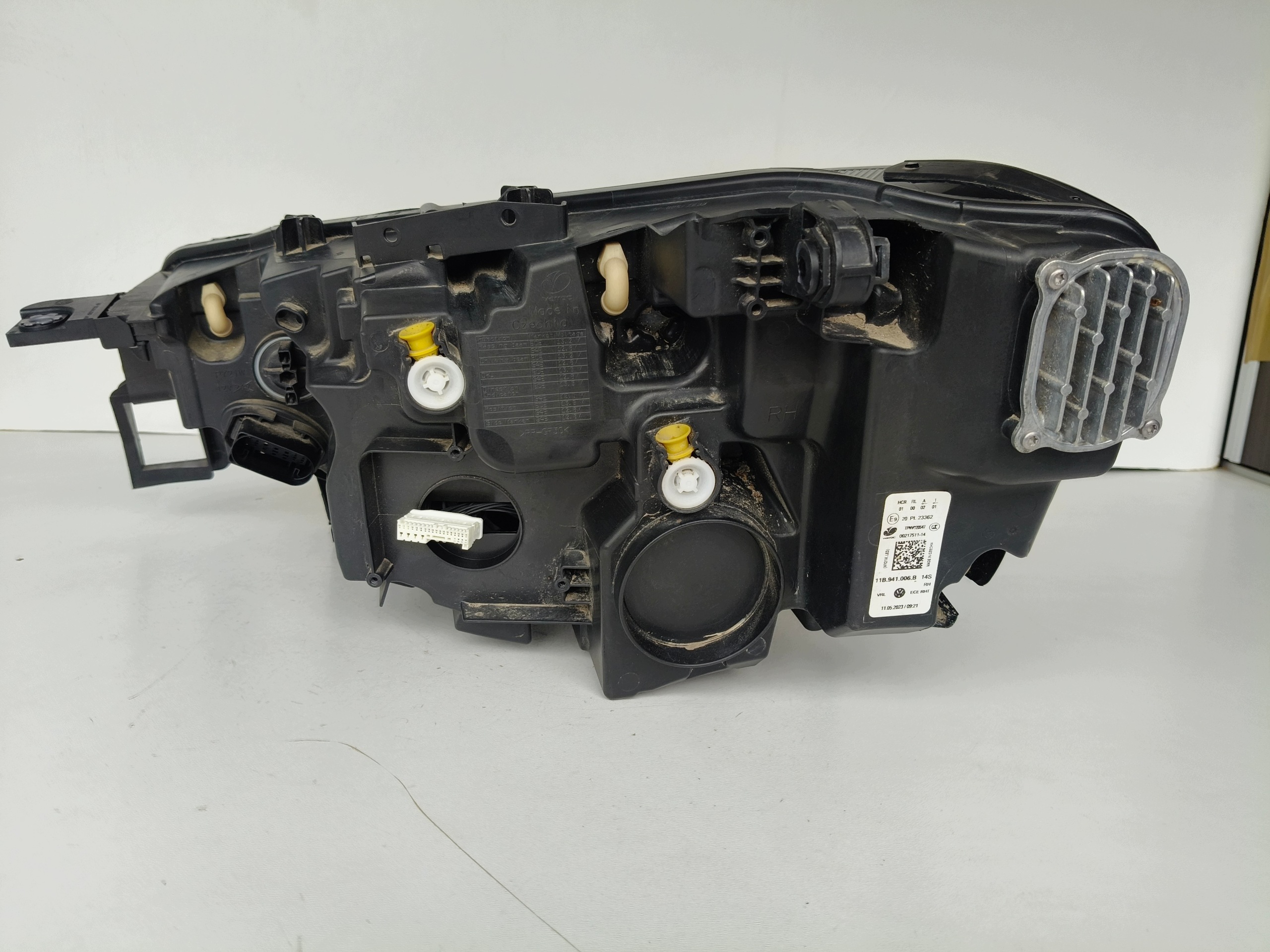 light right REFLEKTOR VW ID4 11A 21- LED