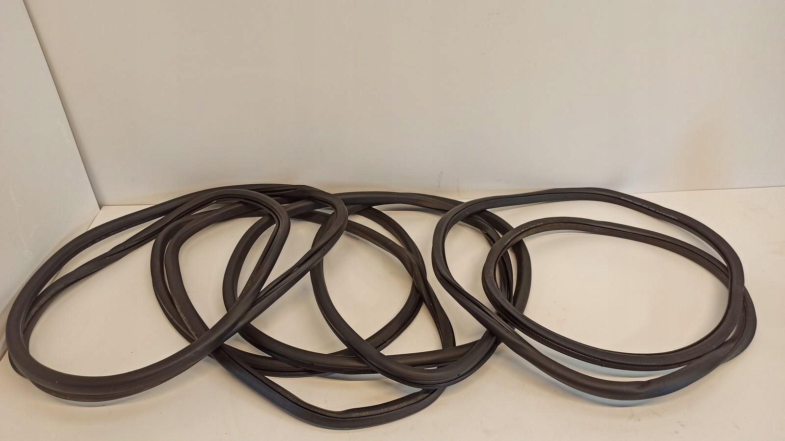 VW TIGUAN USZCZELKI DRZWI PRZÓD TYŁ