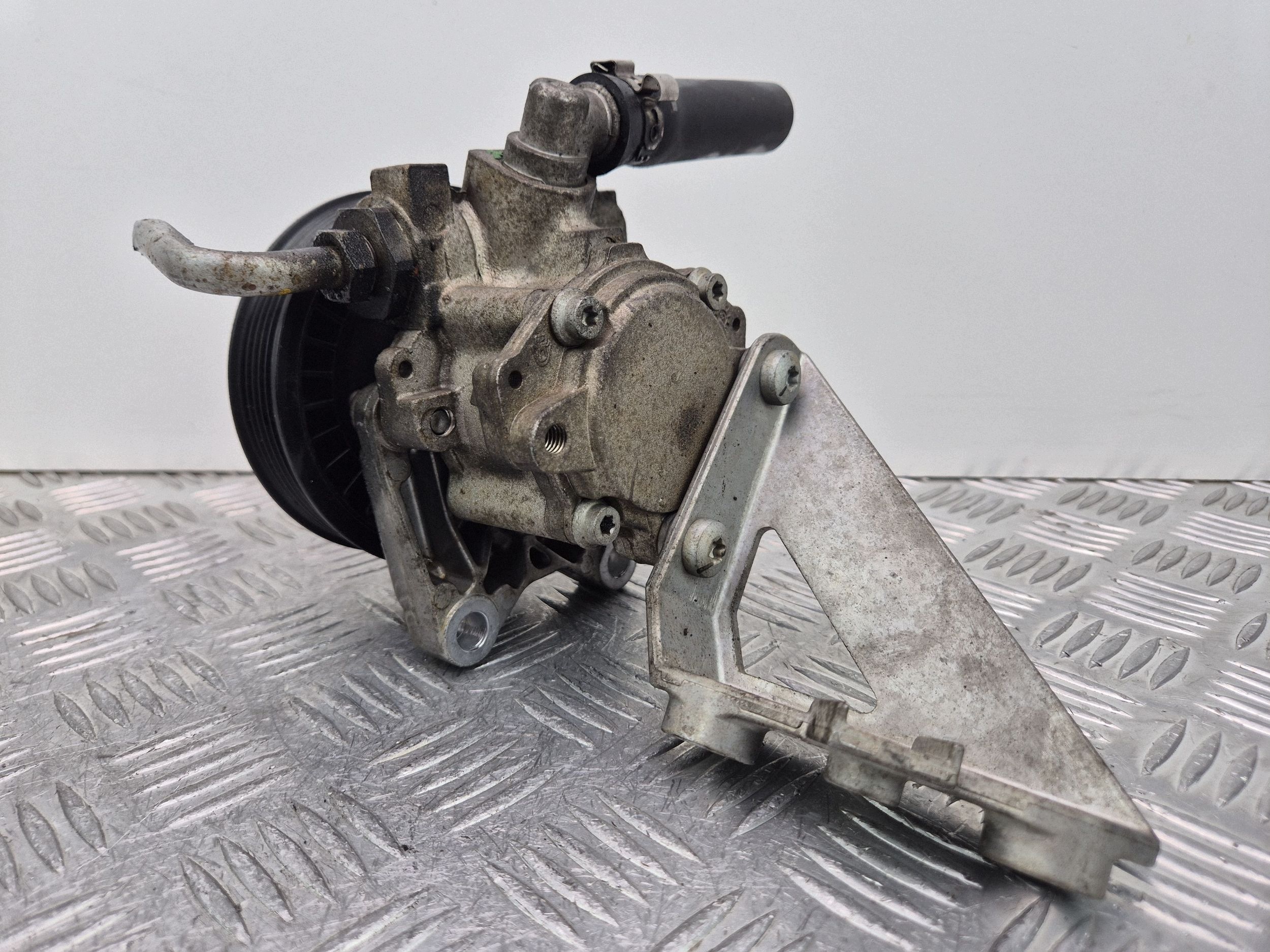 BMW X3 E83 25i Pompa servosterzo 342801002 N52B25AF