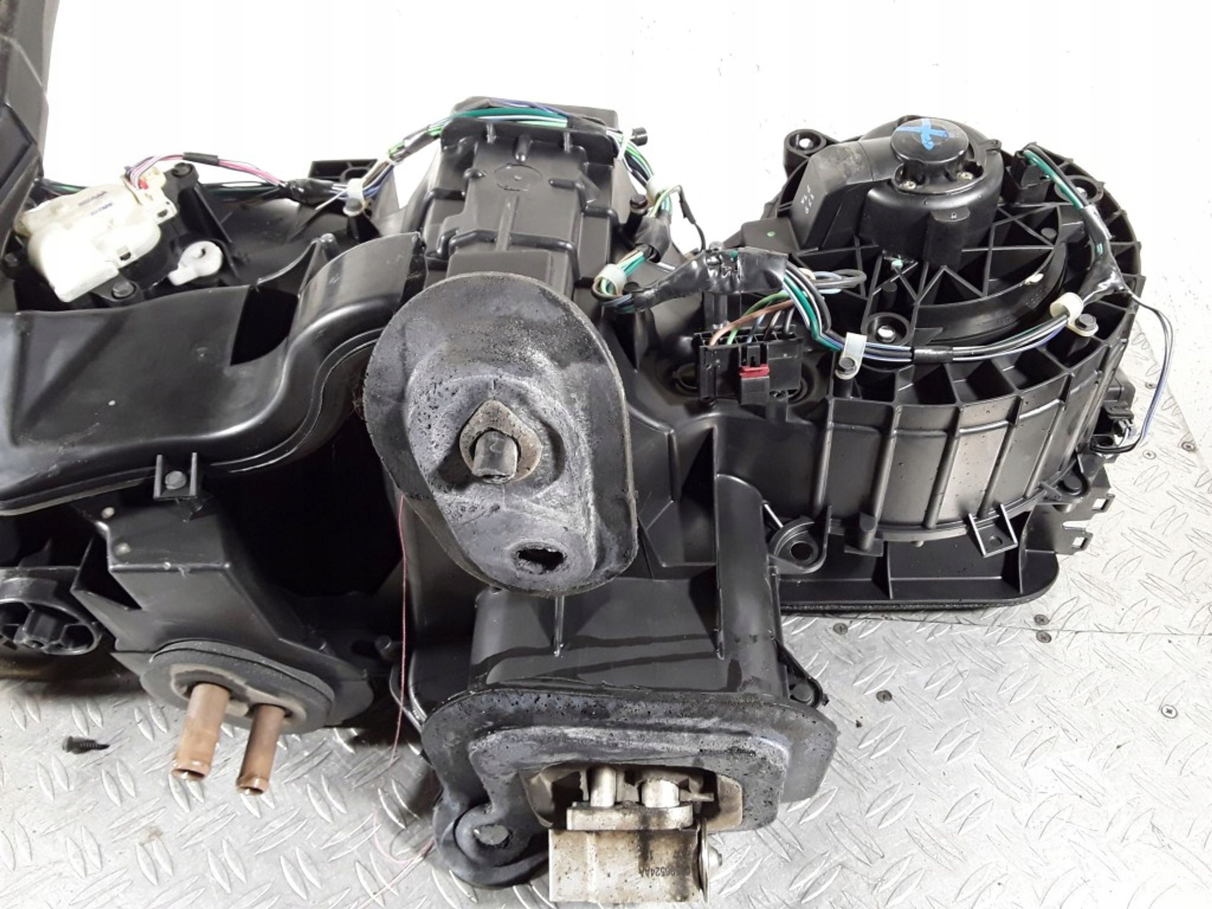 2002 CHRYSLER SEBRING (ST-22 - JR) Группа нагреватель 04885213AA