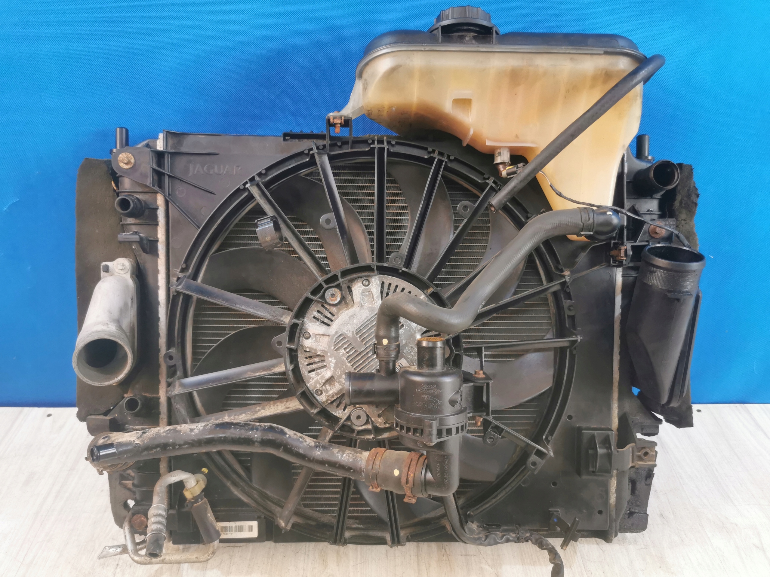 Jaguar XF X250 07/11 chłodnice wentylator komplet 3.0 diesel