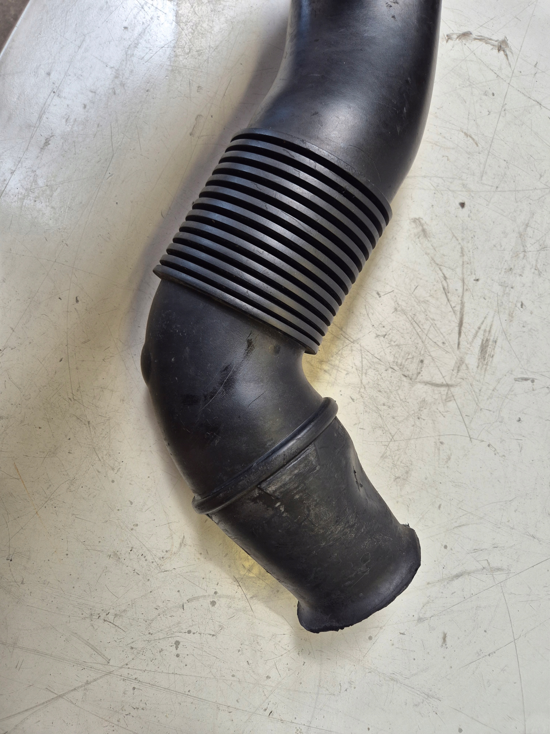 BMW E65 3.0d m57 730d канал впускной патрубок труба Воздух 7789131