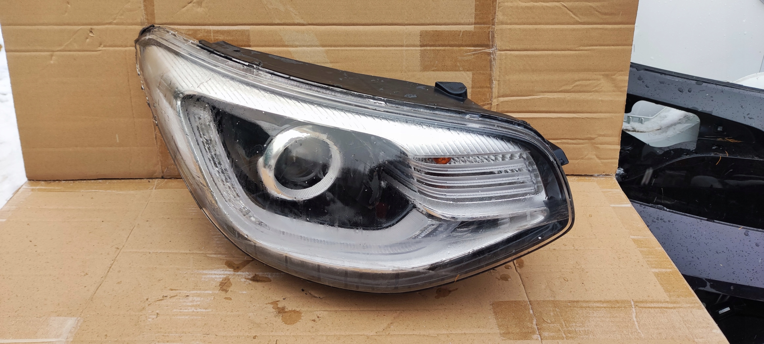 ФАРА ПЕРЕД KIA SOUL II