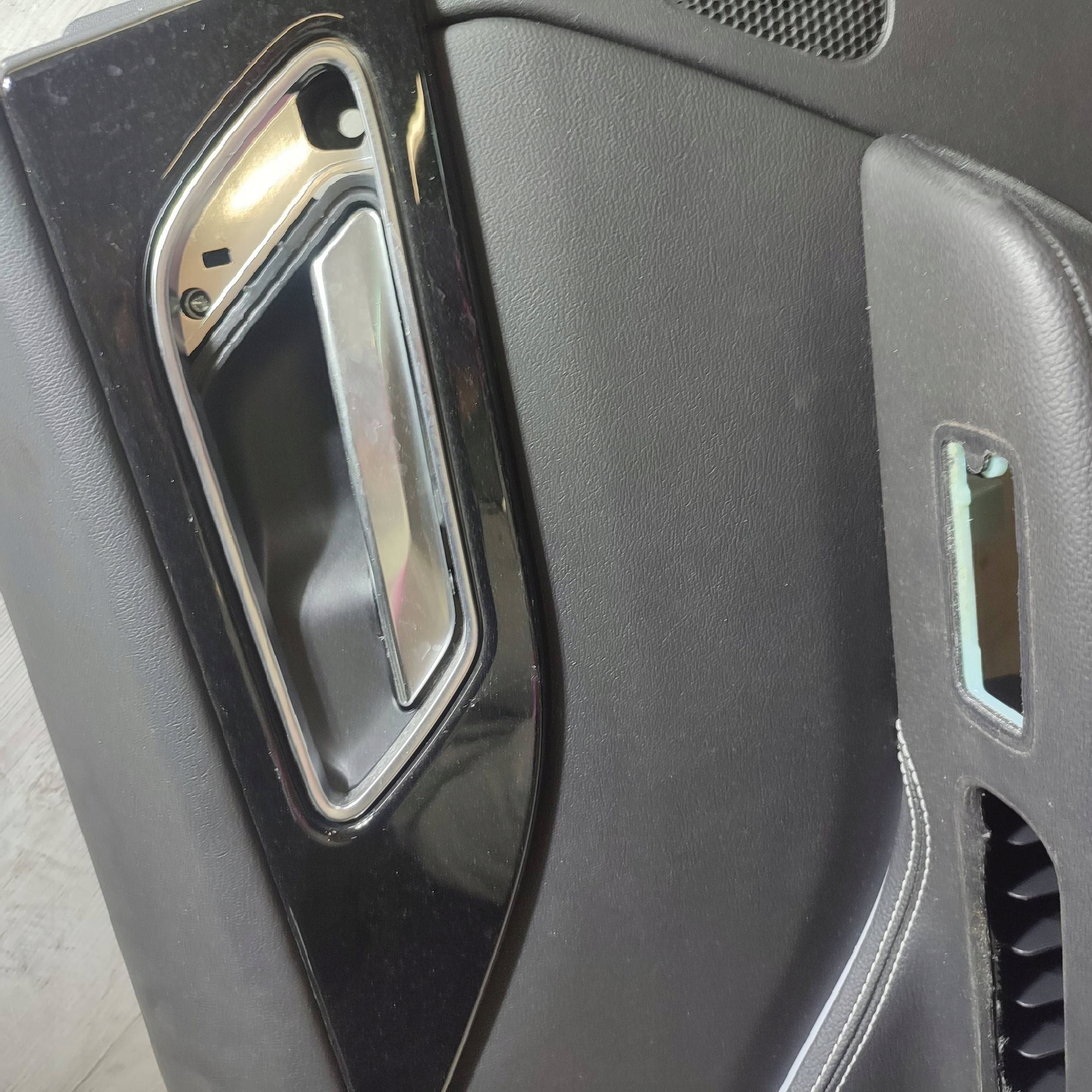 side door tylnych rear part side left Jaguar F-Pace HK8320987AC