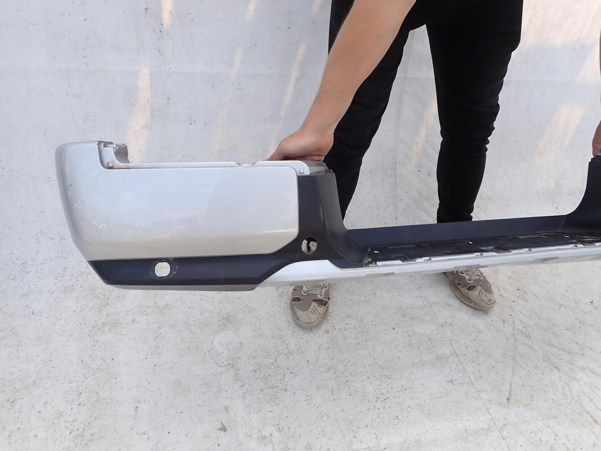 MITSUBISHI L200 V LIFT 19-> bumper rear part rear PDC
