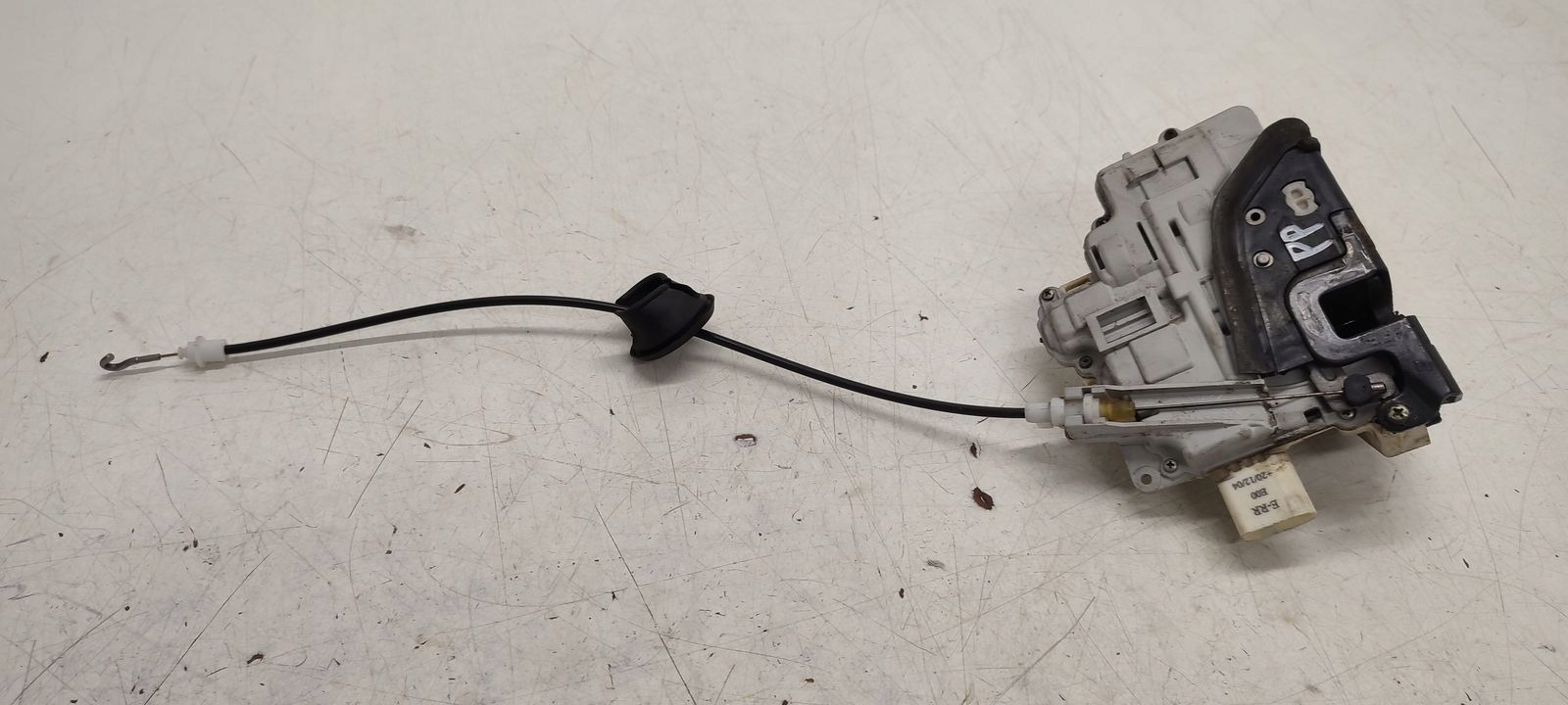 lock door front front right Audi A4 B7 1,8T