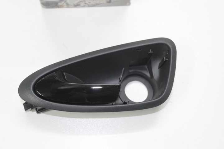 6J1837113L - Ручка обивки двери черная OE Seat Ibiza IV
