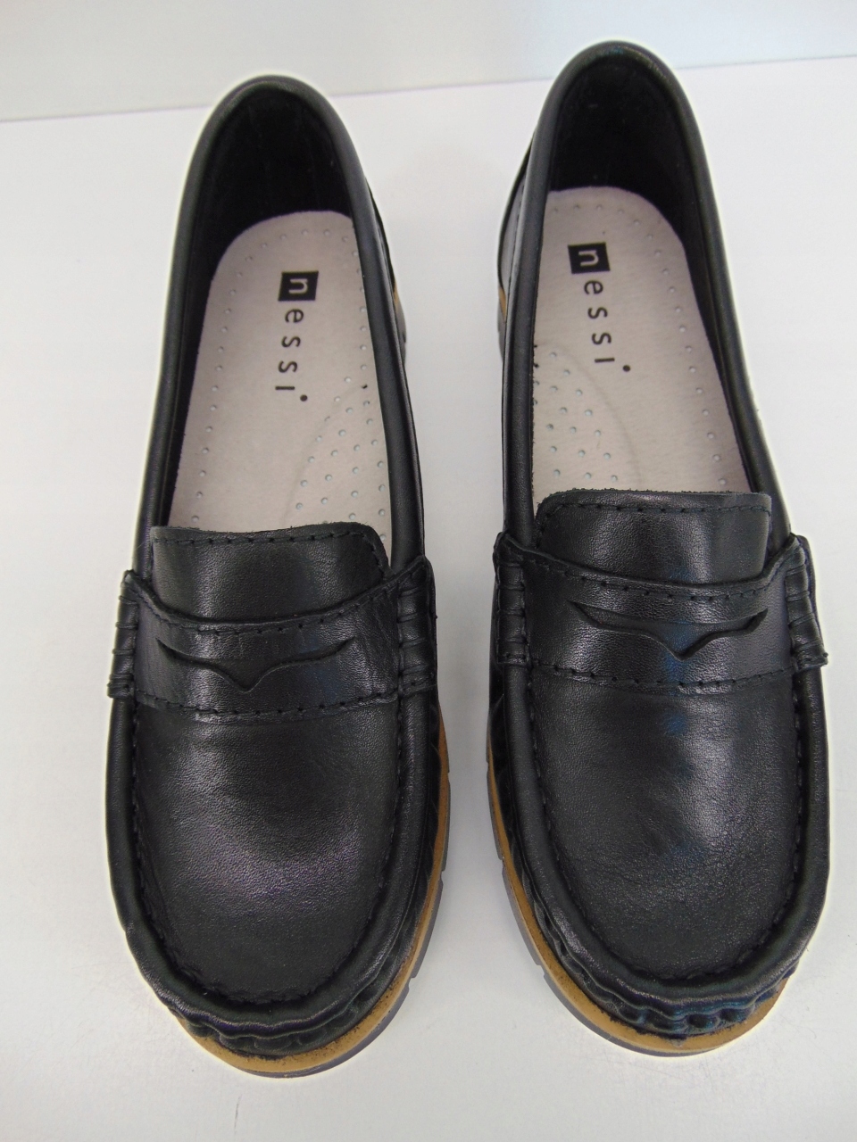 Mokasyny Nessi 76506-1 czarne skóra licowa 39 Rozmiar 39