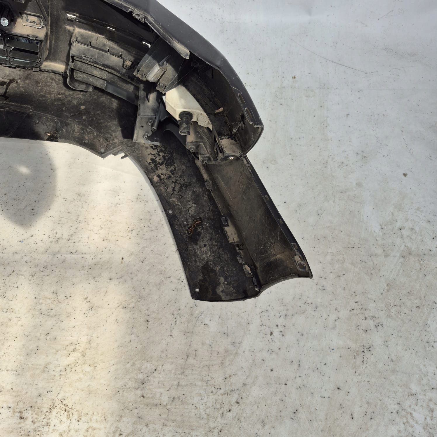 VW PASSAT B6 05-10 bumper front front SPR PDC
