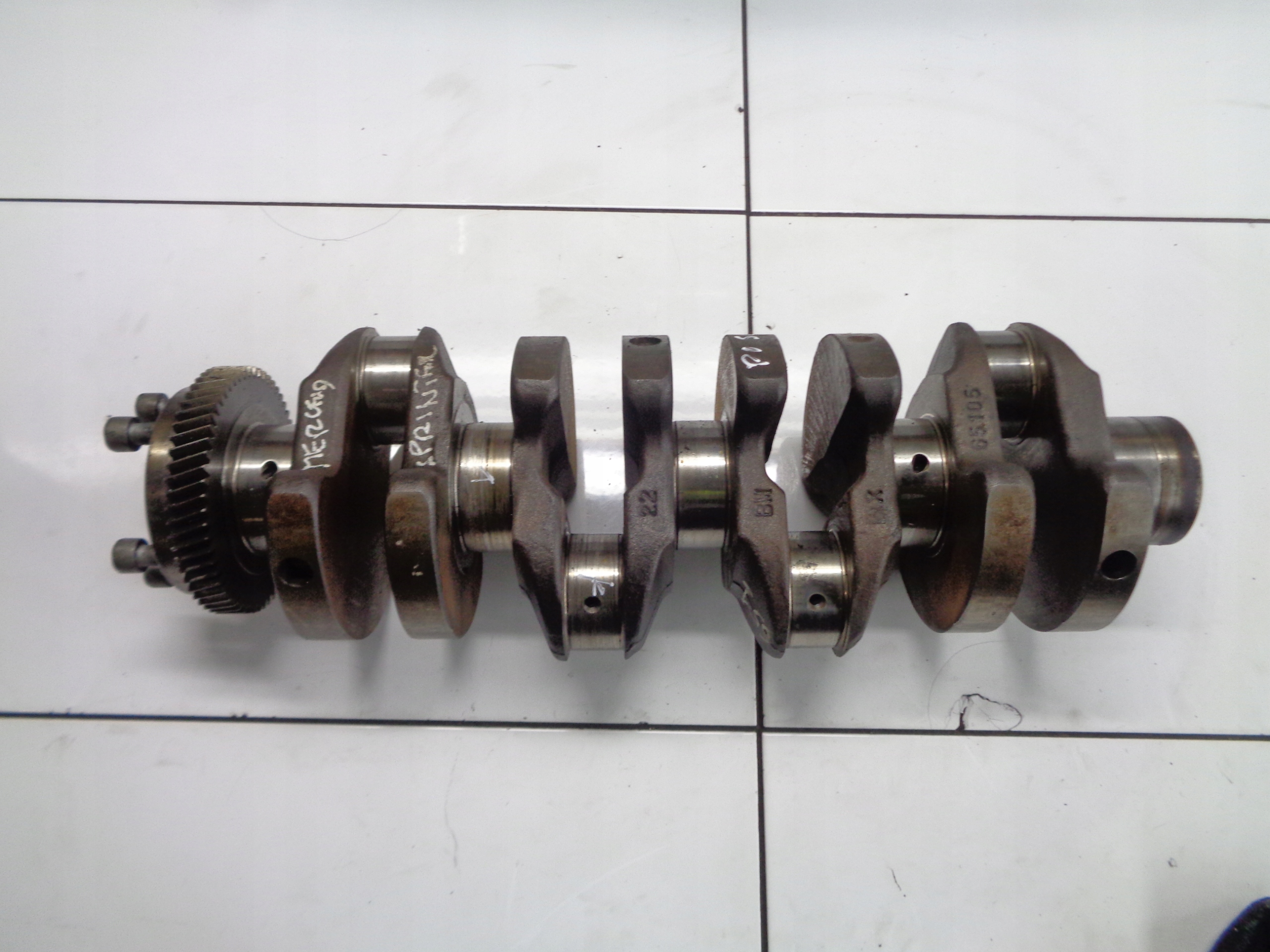 MERCEDES C W204 E W211 SPRINTER 2.2CDI 651 WAŁ KORBOWY 65105 65107