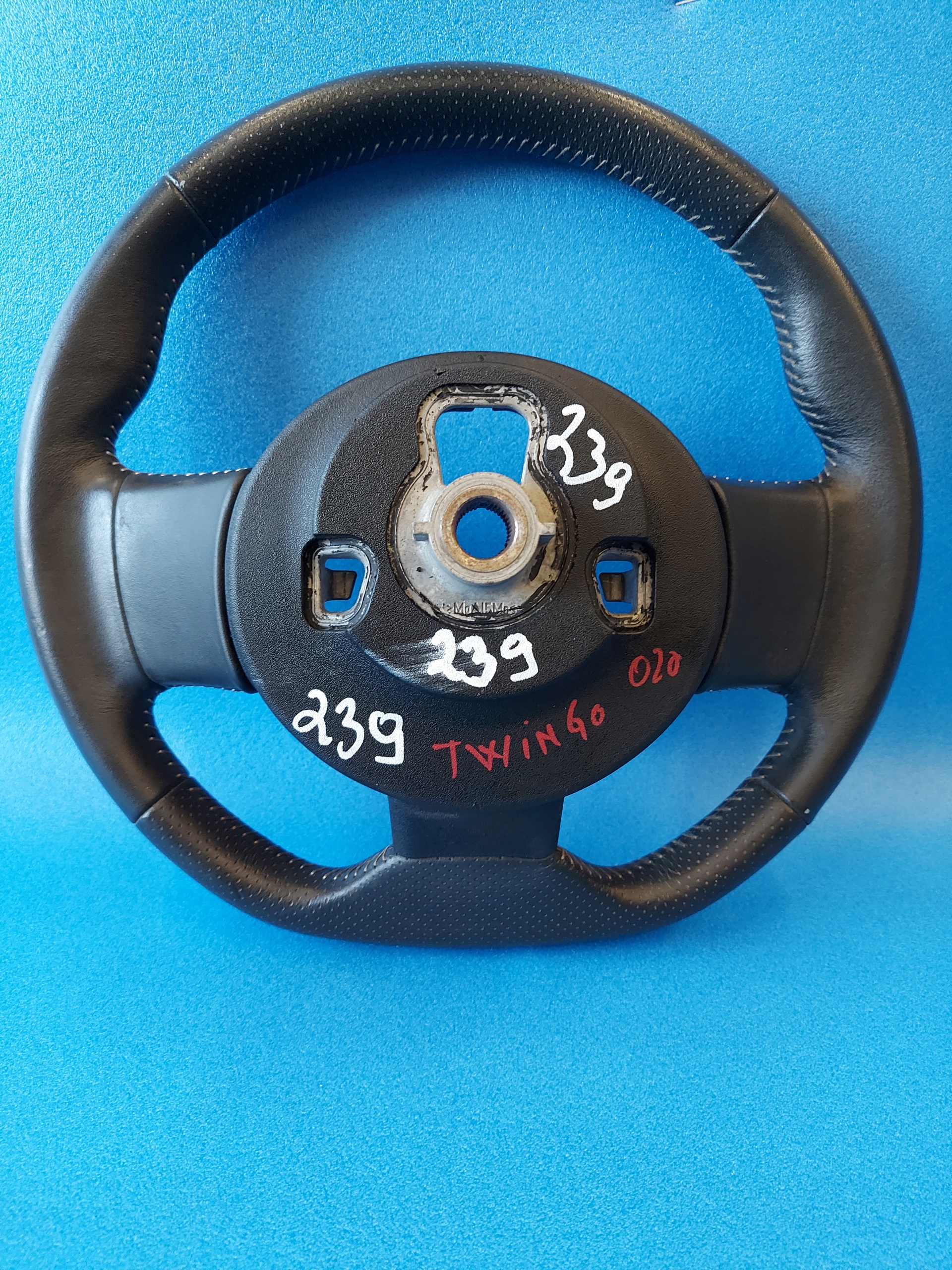 Volant RENAULT TWINGO II 34146659