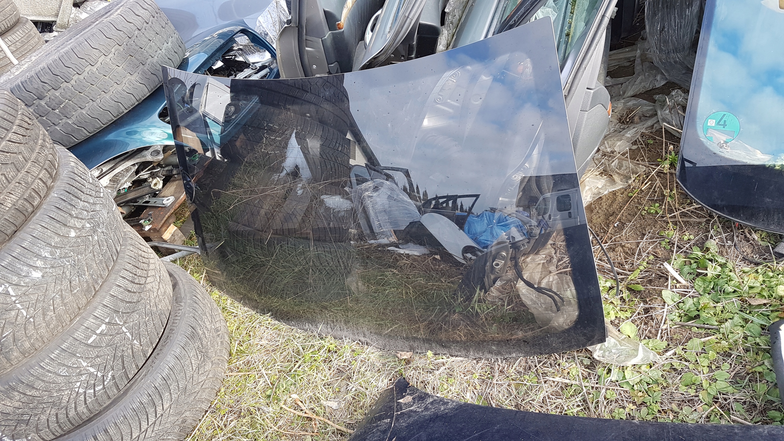 4H0 - AUDI A8 D4 4H заднє скло задній оригінал Темний