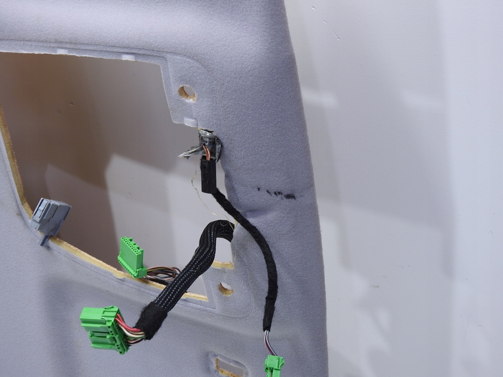 PODSUFITKA VOLVO S60 Producent części Volvo OE