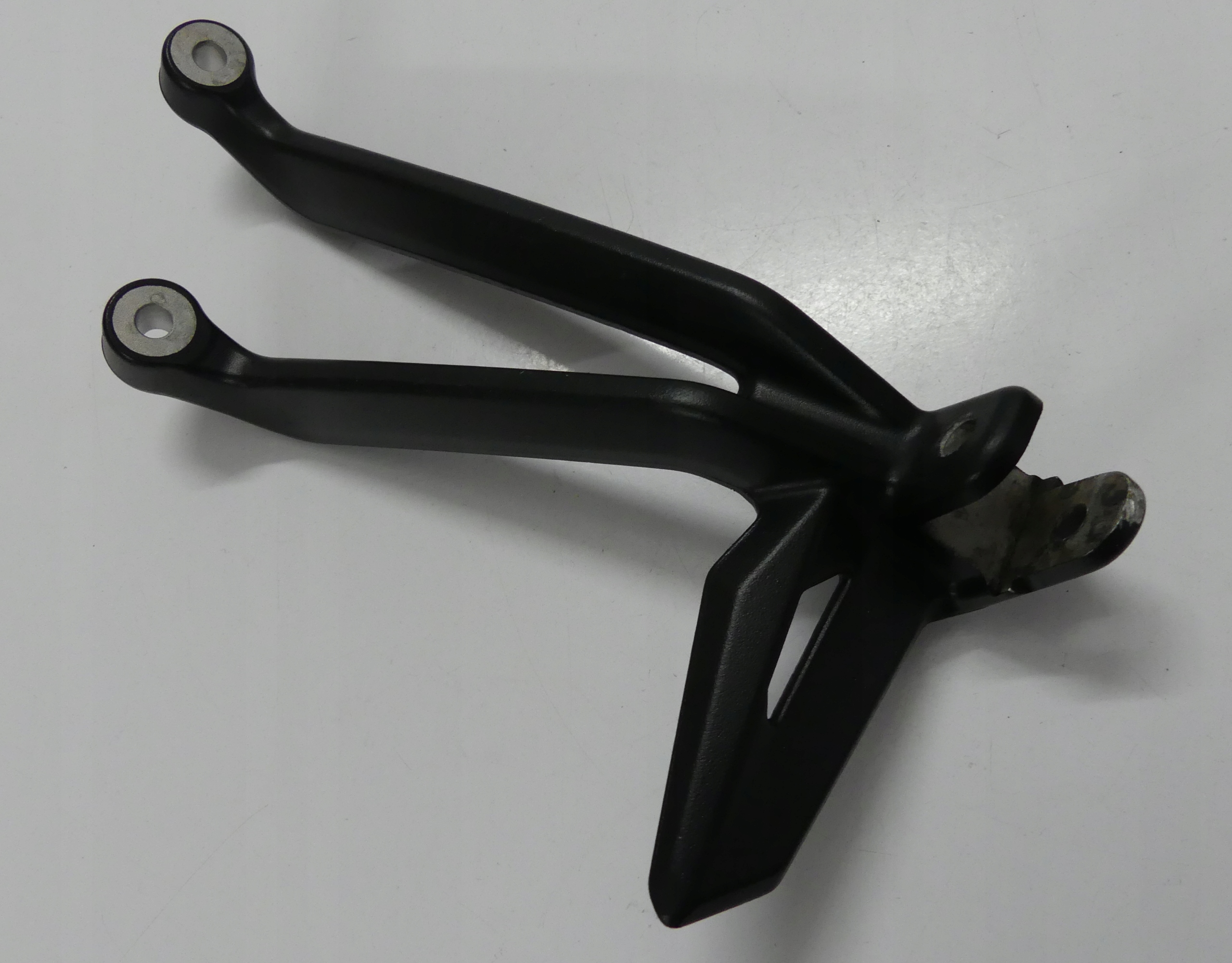 T2081986 567USJR6 - . ЗАДНИЙ КОМПЛЕКТ P КРЕПЛЕНИЕ TRIUMPH STREET TRIPLE 765 22