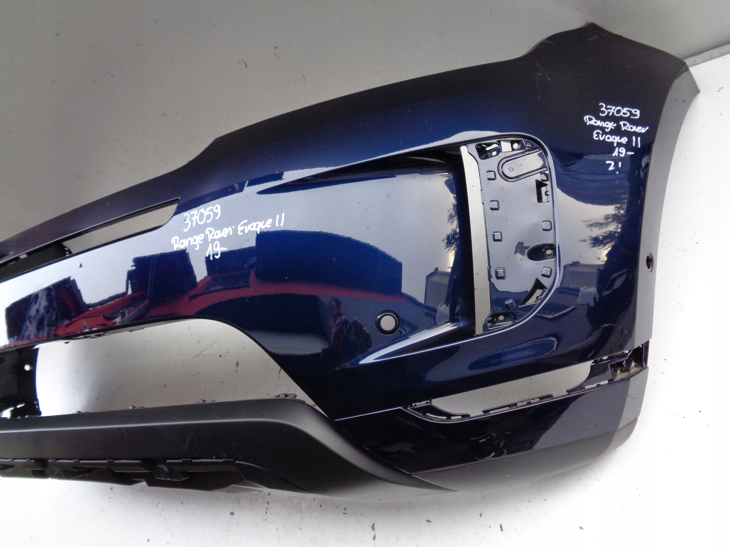 front bumper RANGE ROVER EVOQUE II 19- NR 37059