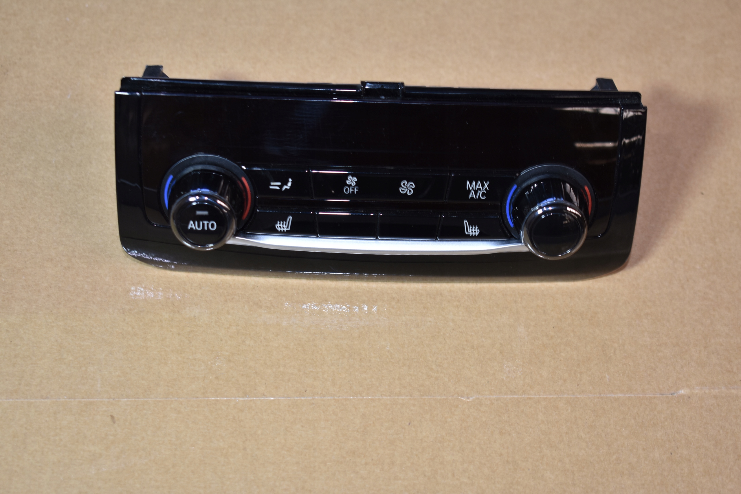 IDEALNY PANEL KLIMATYZAJI CERAMIKA BMW G30 1