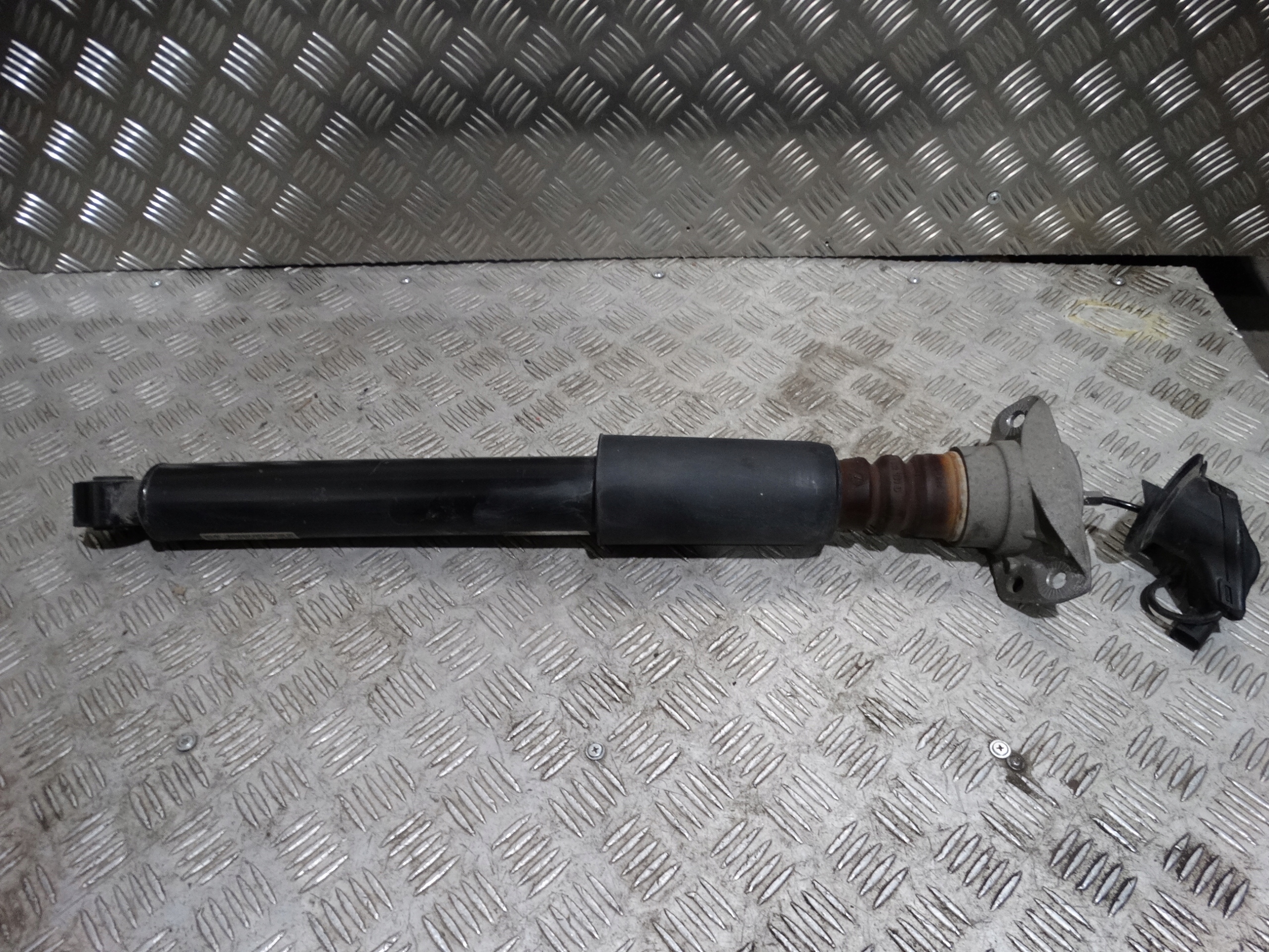 IDEAL shock absorber rear EDC AUDI A6 A7 C7 S7 S6 1 9