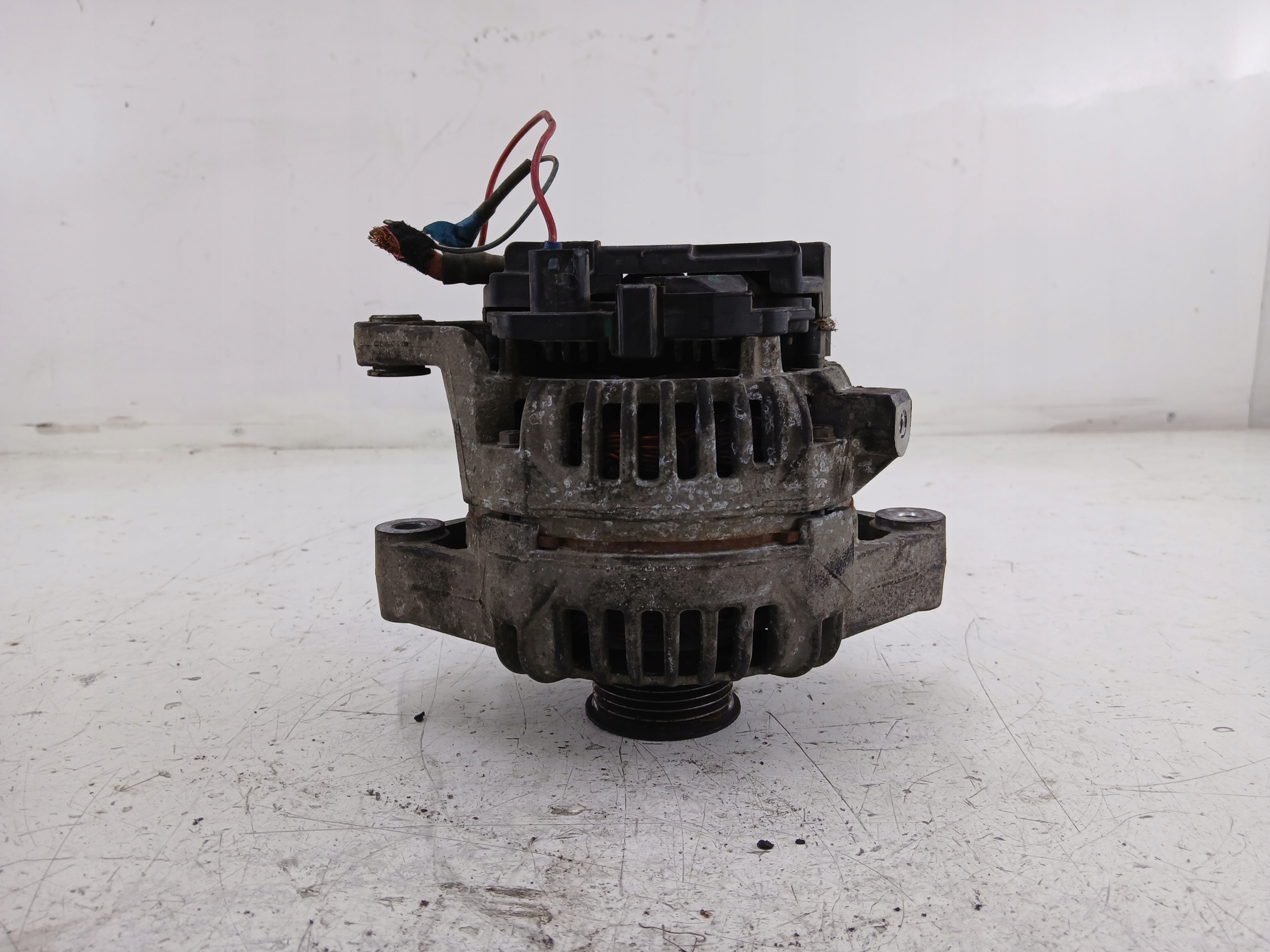 OPEL MERIVA A 1.6 alternator 13147093 120A