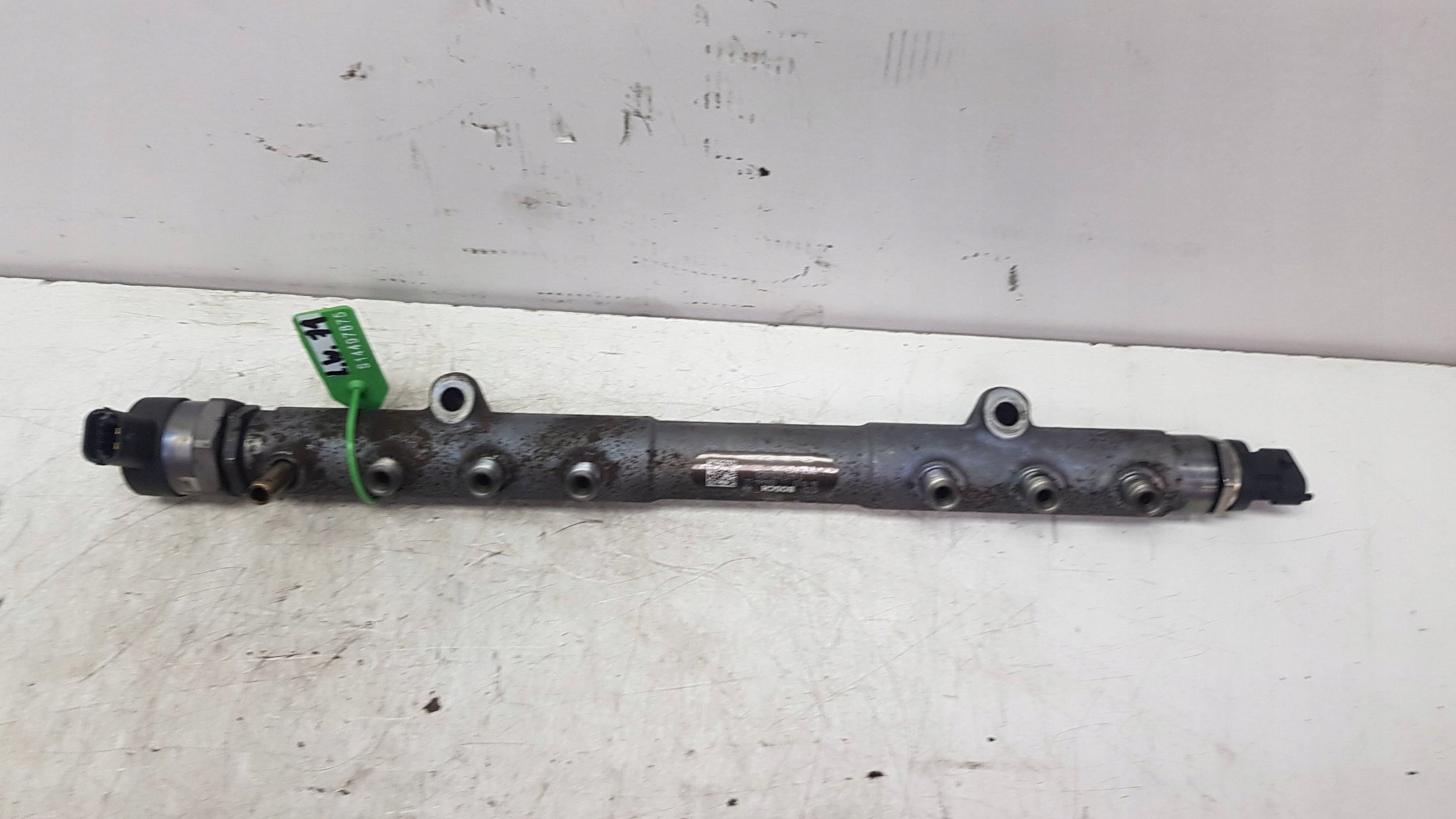 injection ramp sensor 30777554 VOLVO S60 V70 II XC70 II 2.4 D5