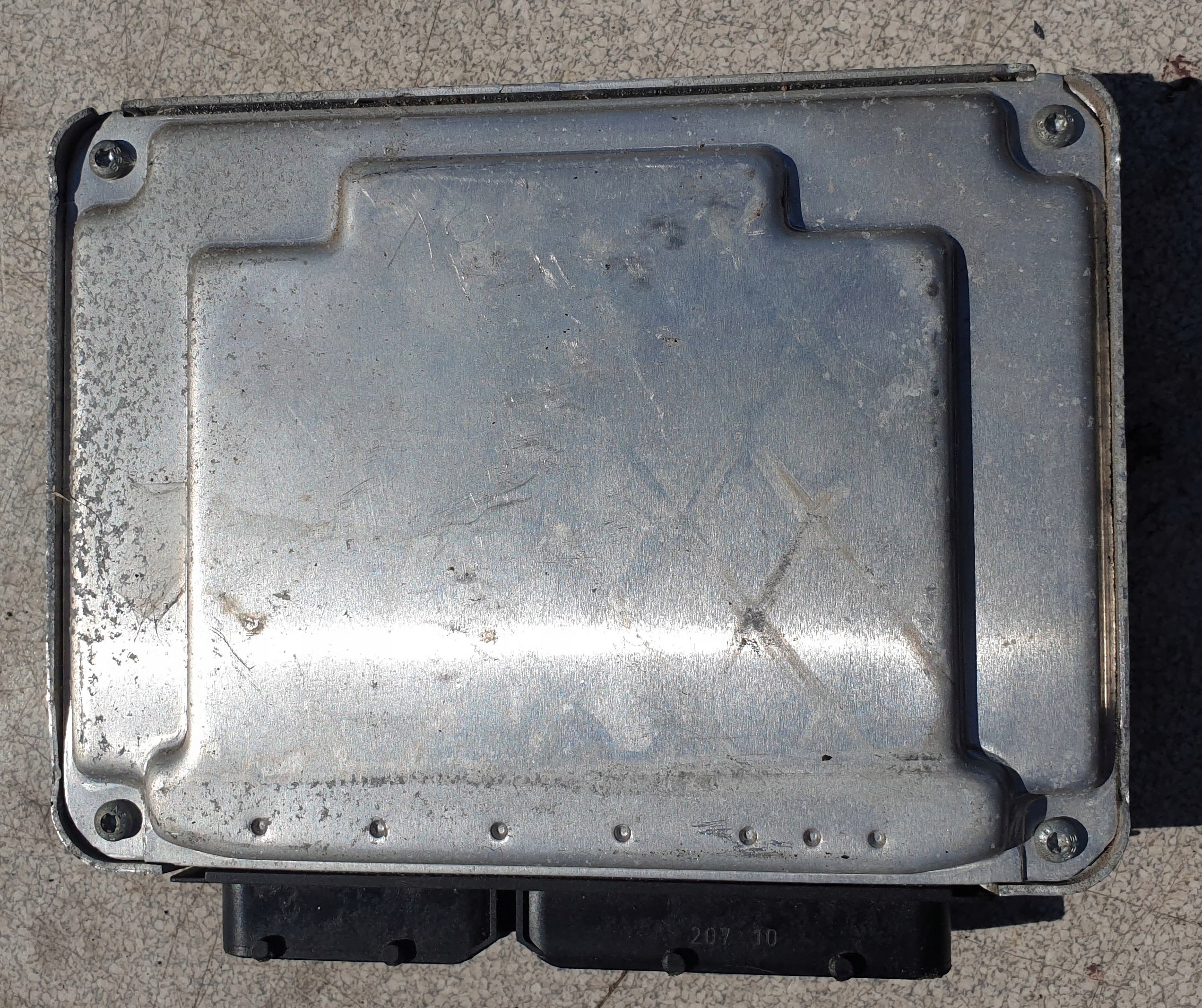 computer control unit of the engine VW POLO IV 9N 1.9 TDI