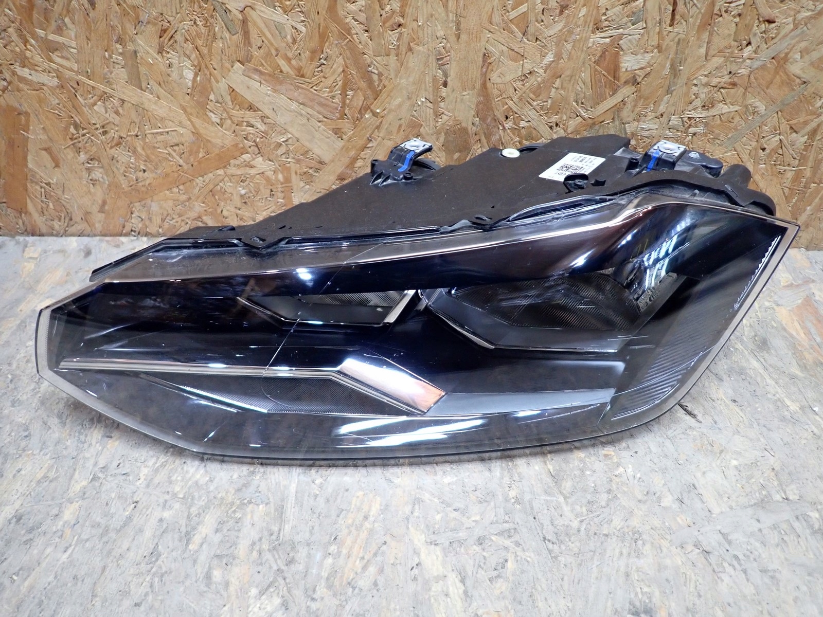 light left REFLEKTOR left VW VOLKSWAGEN POLO 6 VI 2G 2G1941005 2017-2021R