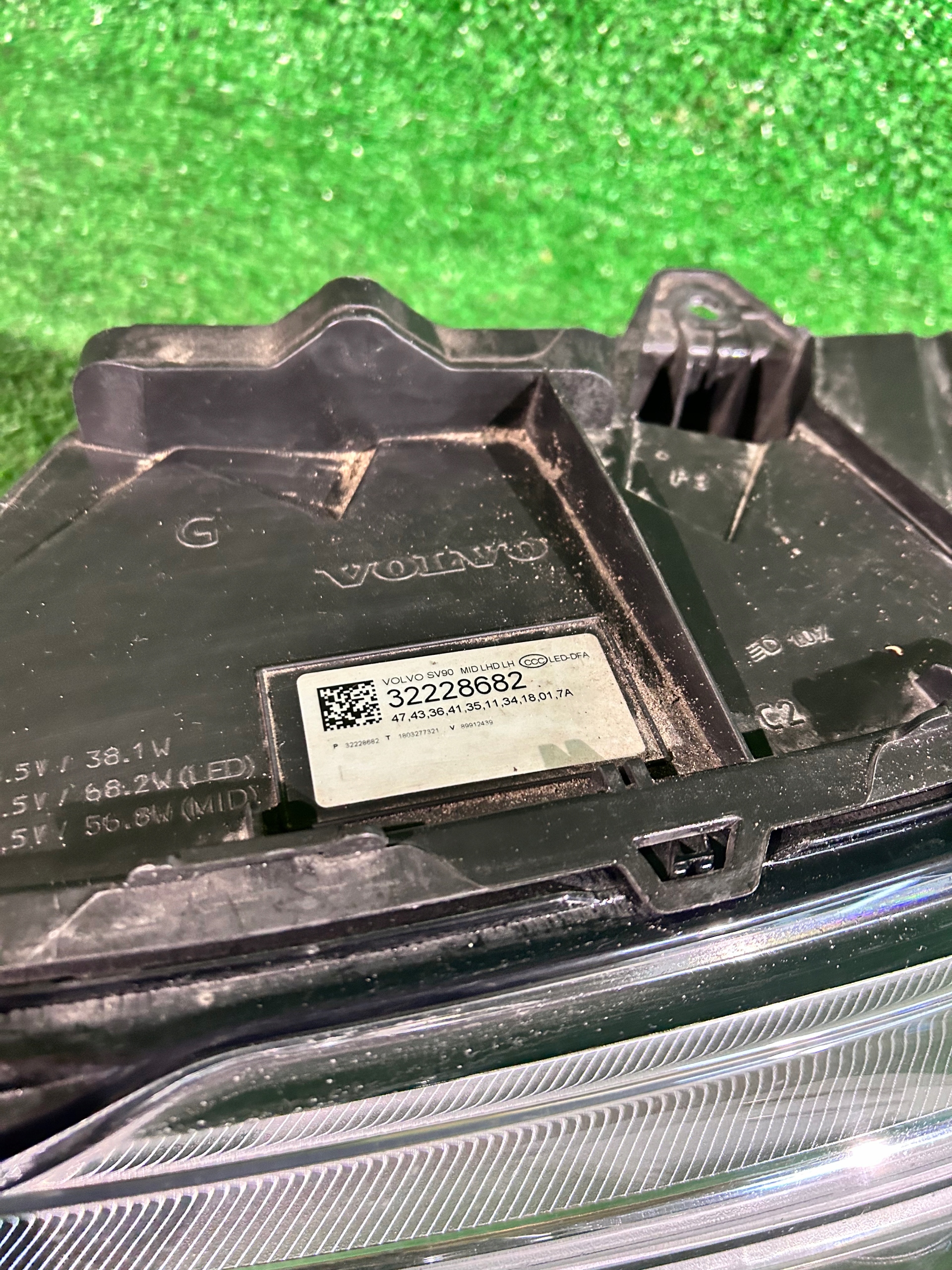 REFLEKTOR left VOLVO S90 V90 FULL LED MID LED