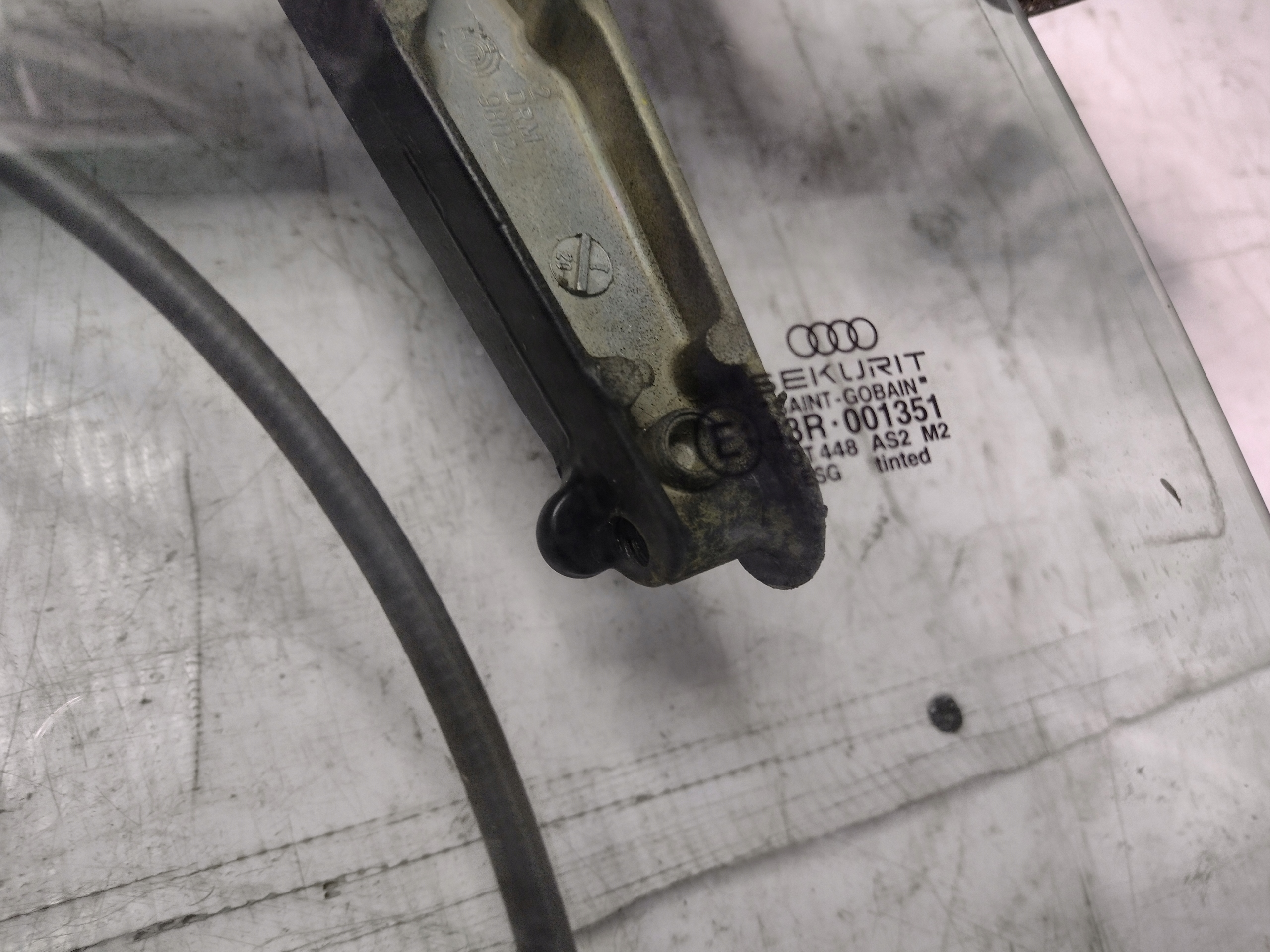 window regulator right rear part Audi A4 B6 sedan