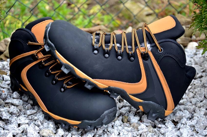 ORGINAL ZIMOWE OCIEPLANE GÓRY TURYSTYCZNE BUTY -% Rozmiar 44