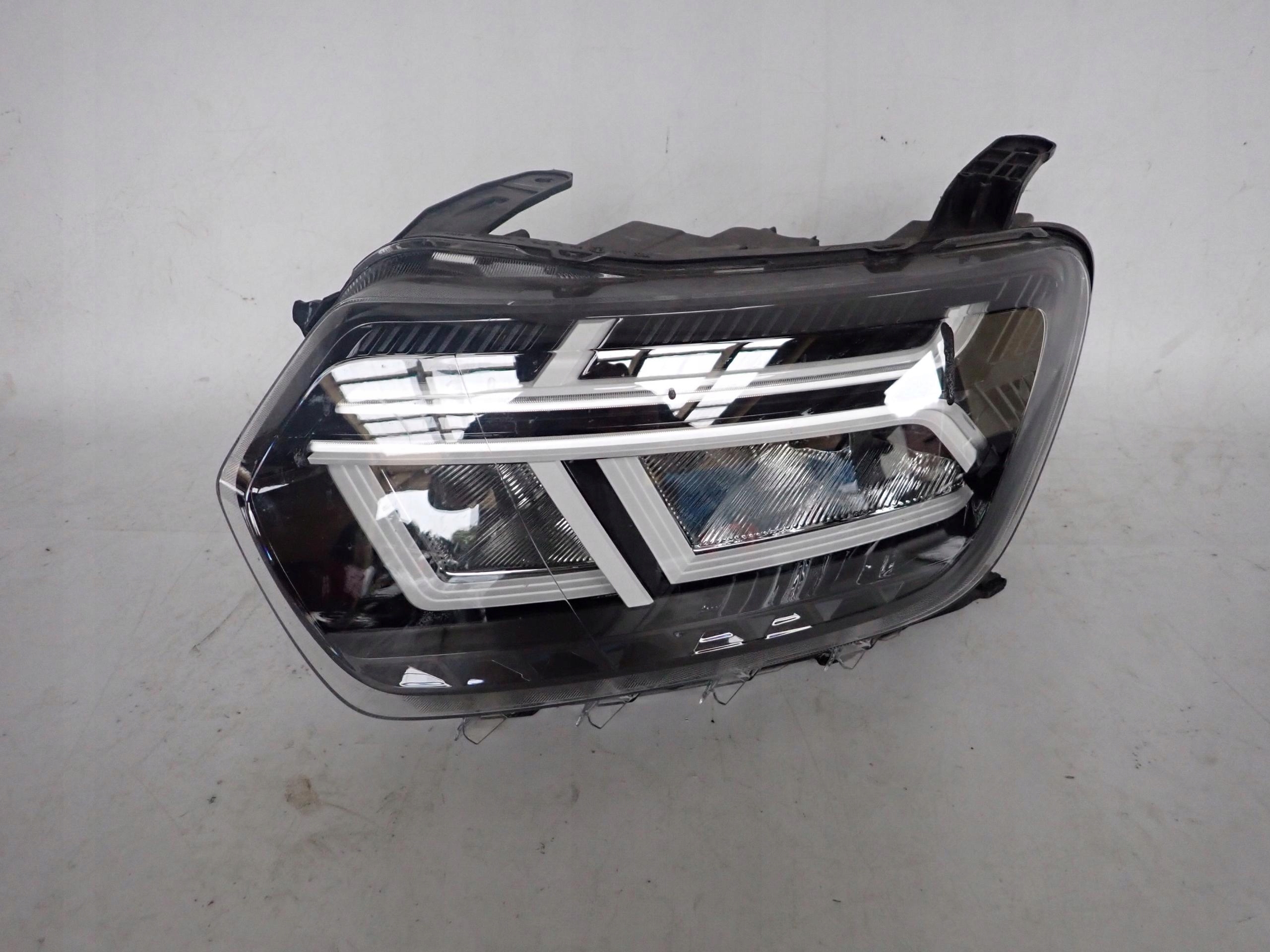 light front DACIA DUSTER II LIFT left FULL LED EUROPA 260602465R