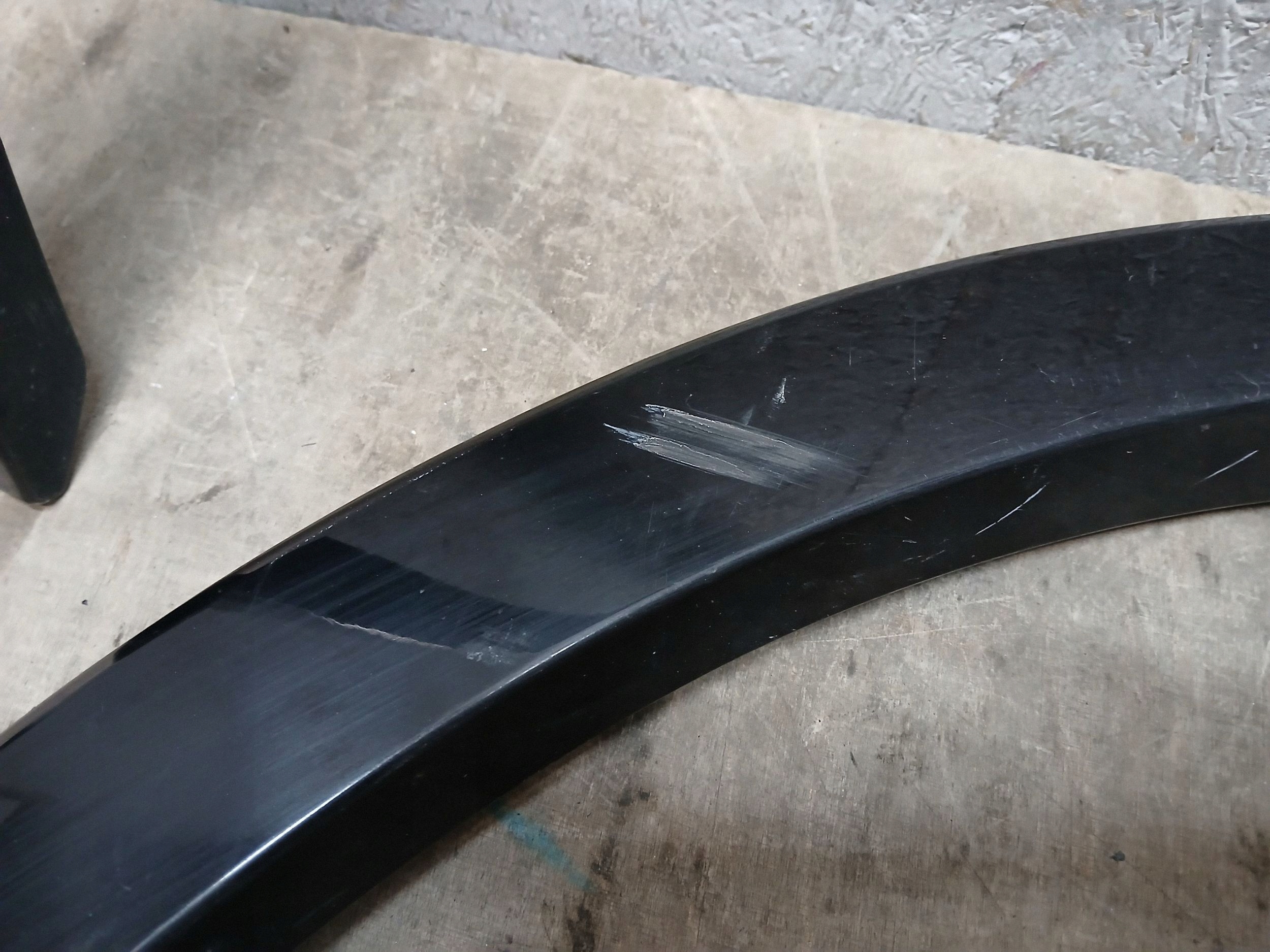 fender front moulding cap right left AUDI Q3 8U 8U0853718A 8U0853717A