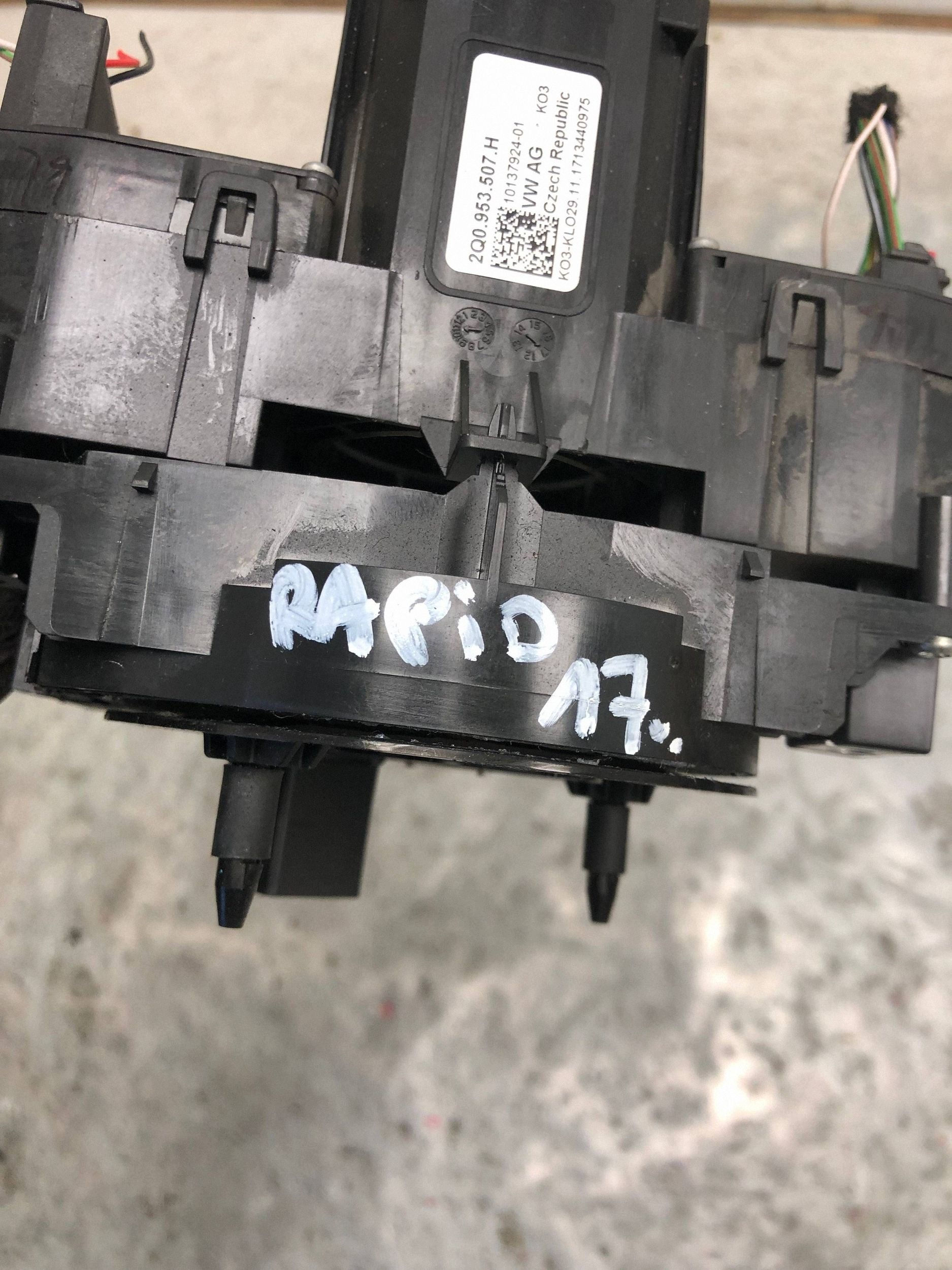 DEVIO LUCI TERGICRISTALLO TERGI SKODA RAPID 2Q0953507H 6RA959653A