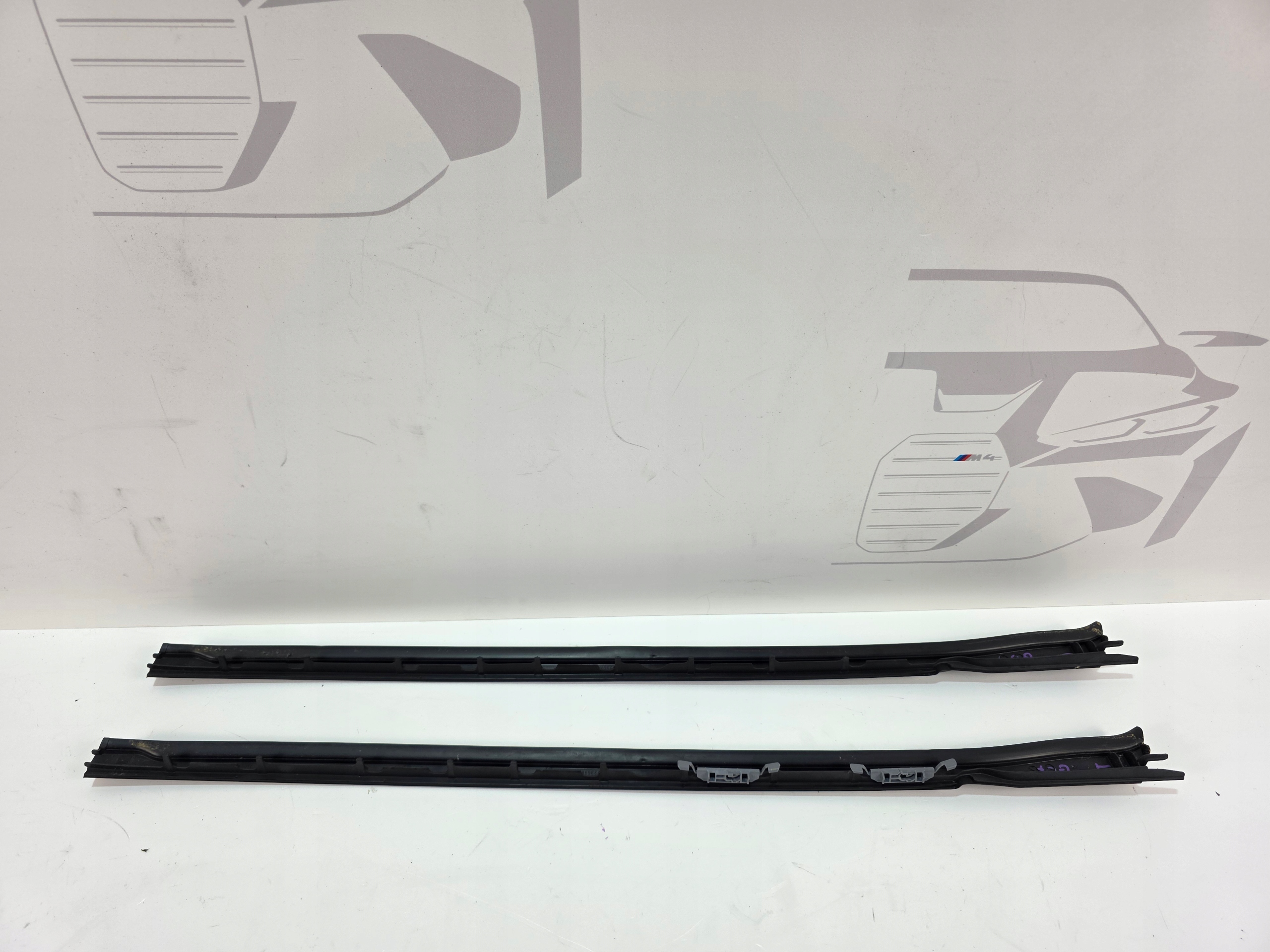 moulding windows windscreen left BMW X7 G07 LCI 7434873