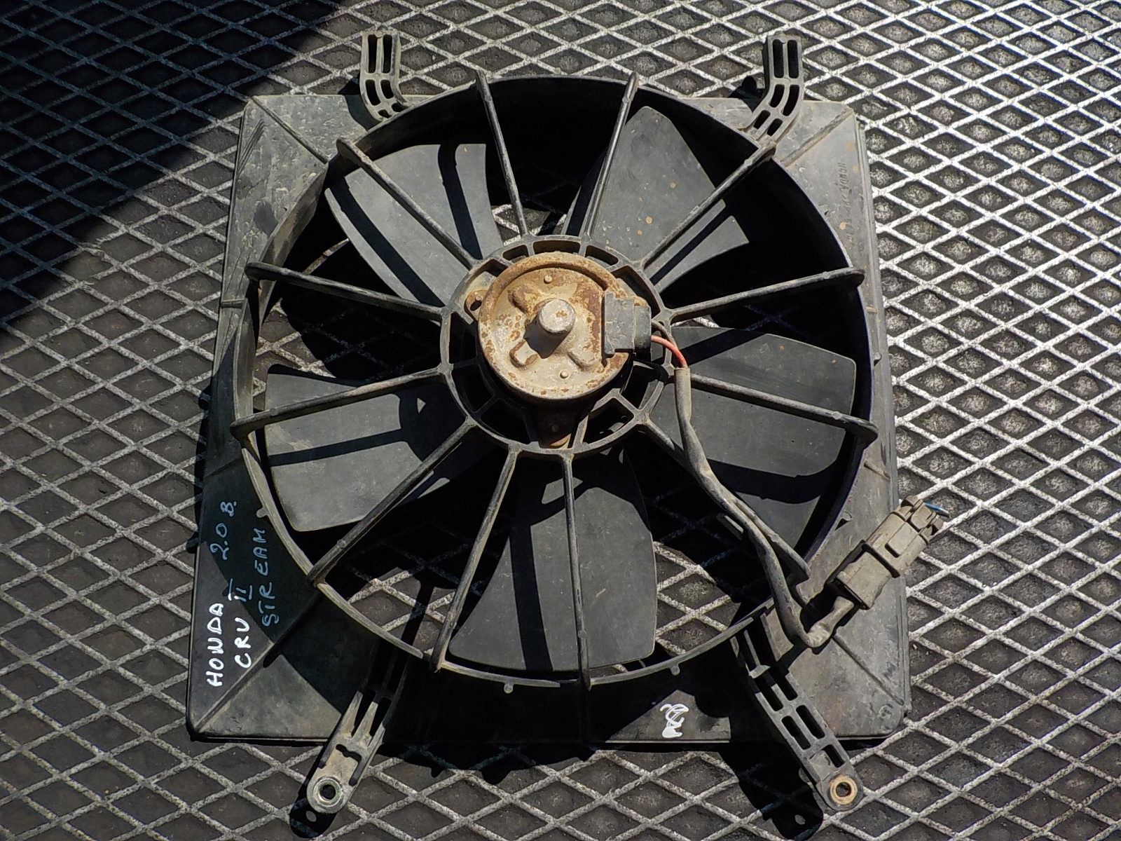 HONDA CR-V II 2.0 fan module radiator 2002-06
