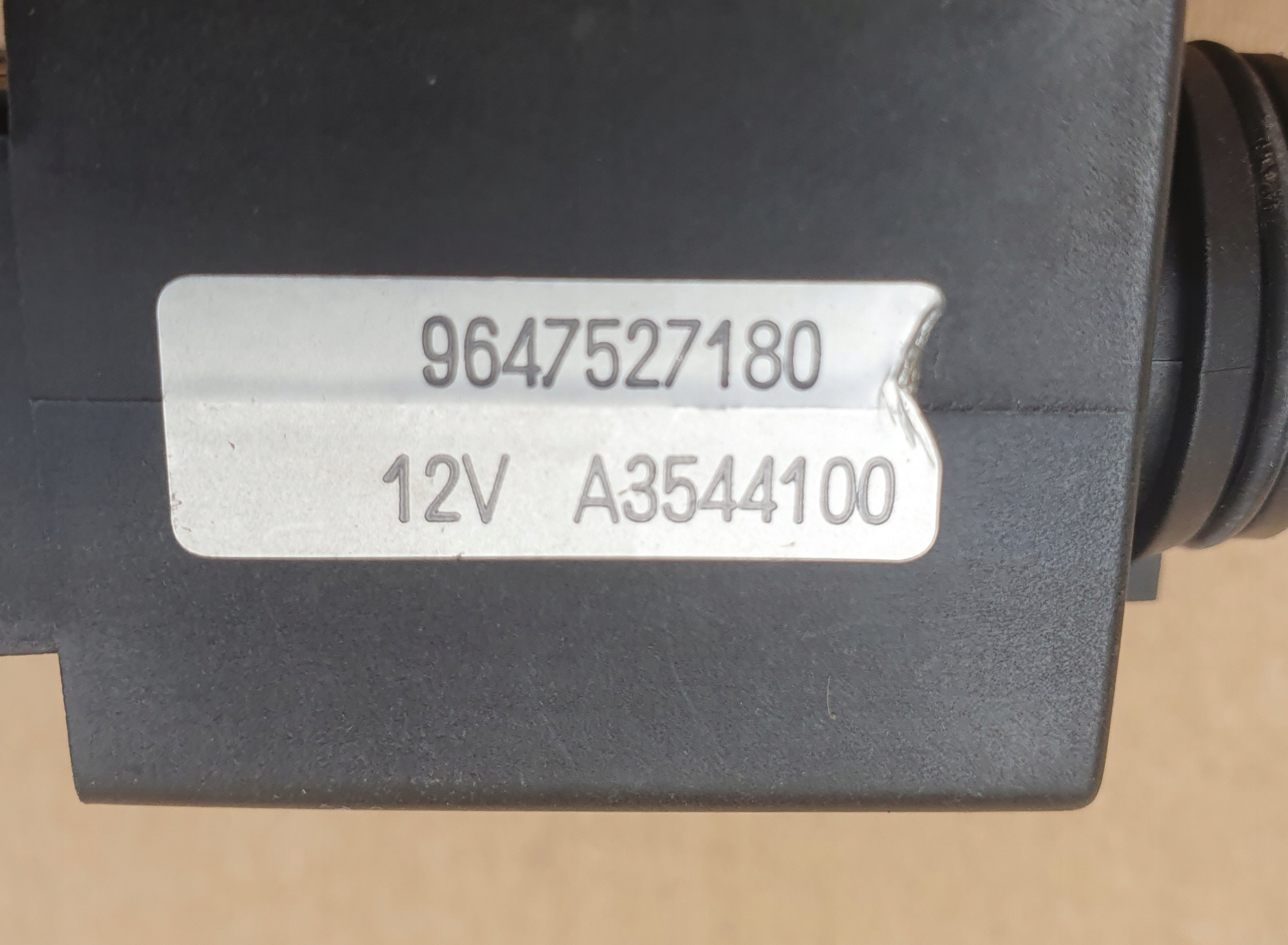 CITOREN C5 II 2004-2008r CZUJNIK TEMPERATURY WEWNĘTRZNEJ 9647527180 Typ samochodu Samochody osobowe