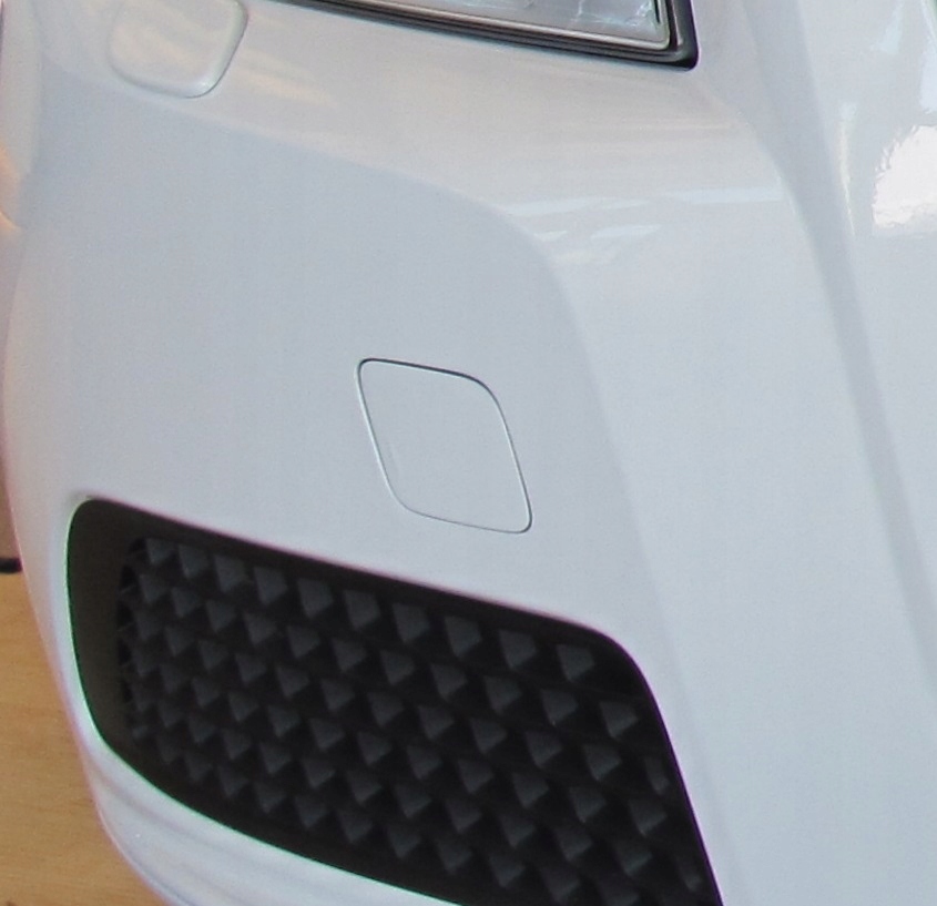 39883092 - Заглушка передняя крюк лобби VOLVO III V70 цвета