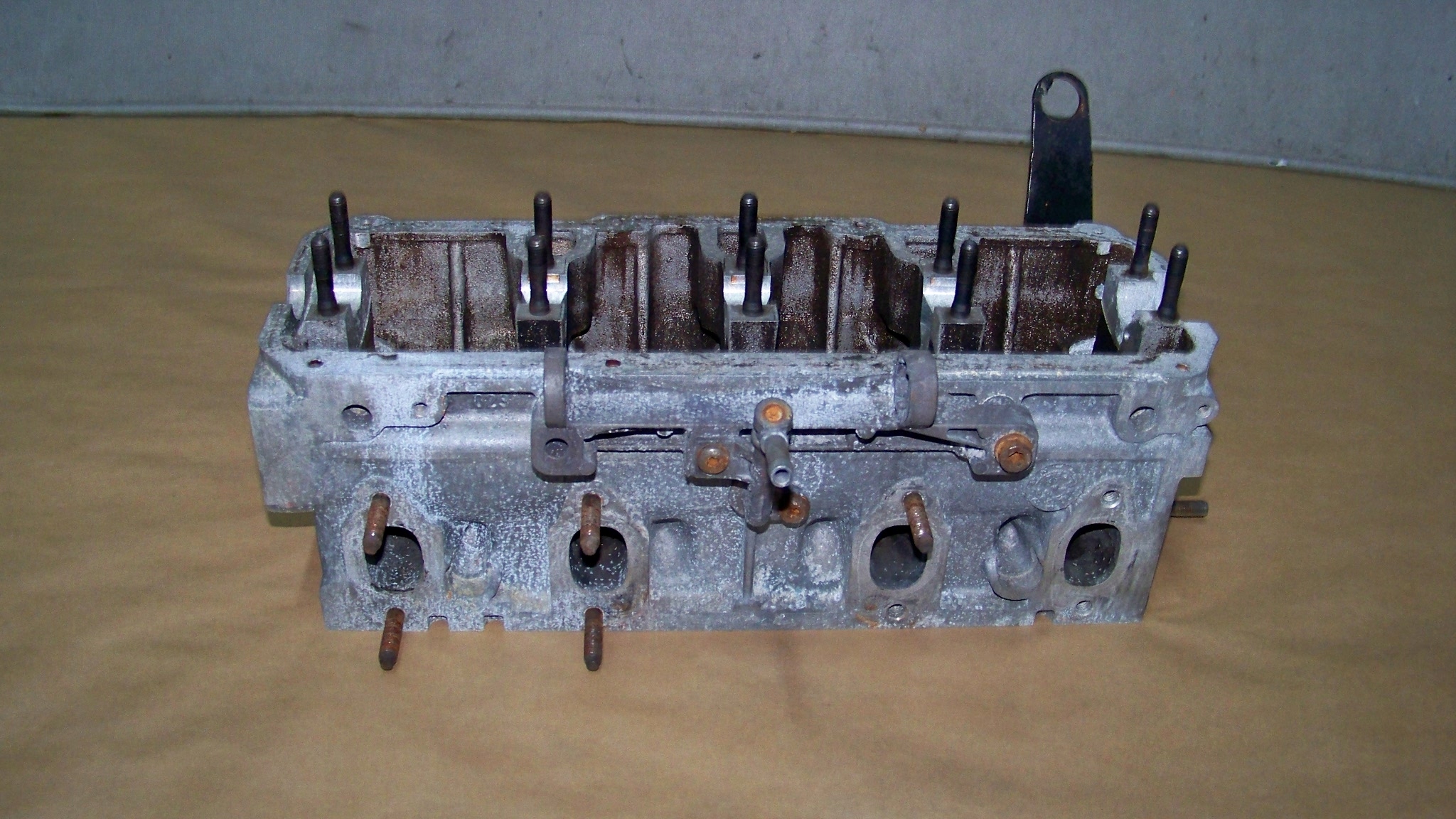 VW Golf V 08r 1.6 8V MPI głowica