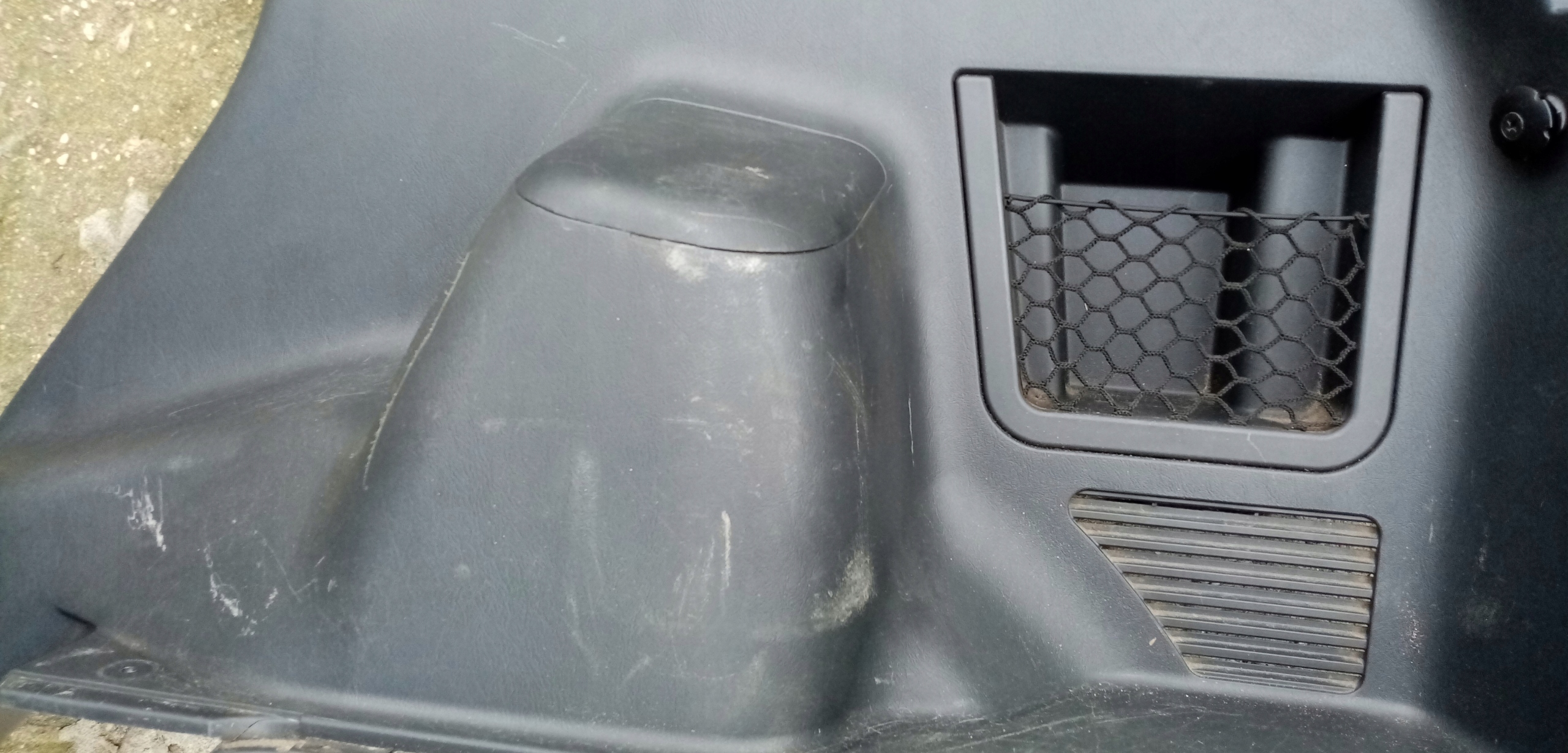 BOCZEK BAGAŻNIKA PRAWY TYŁ HYUNDAI TUCSON I 04-10 Producent części Hyundai OE