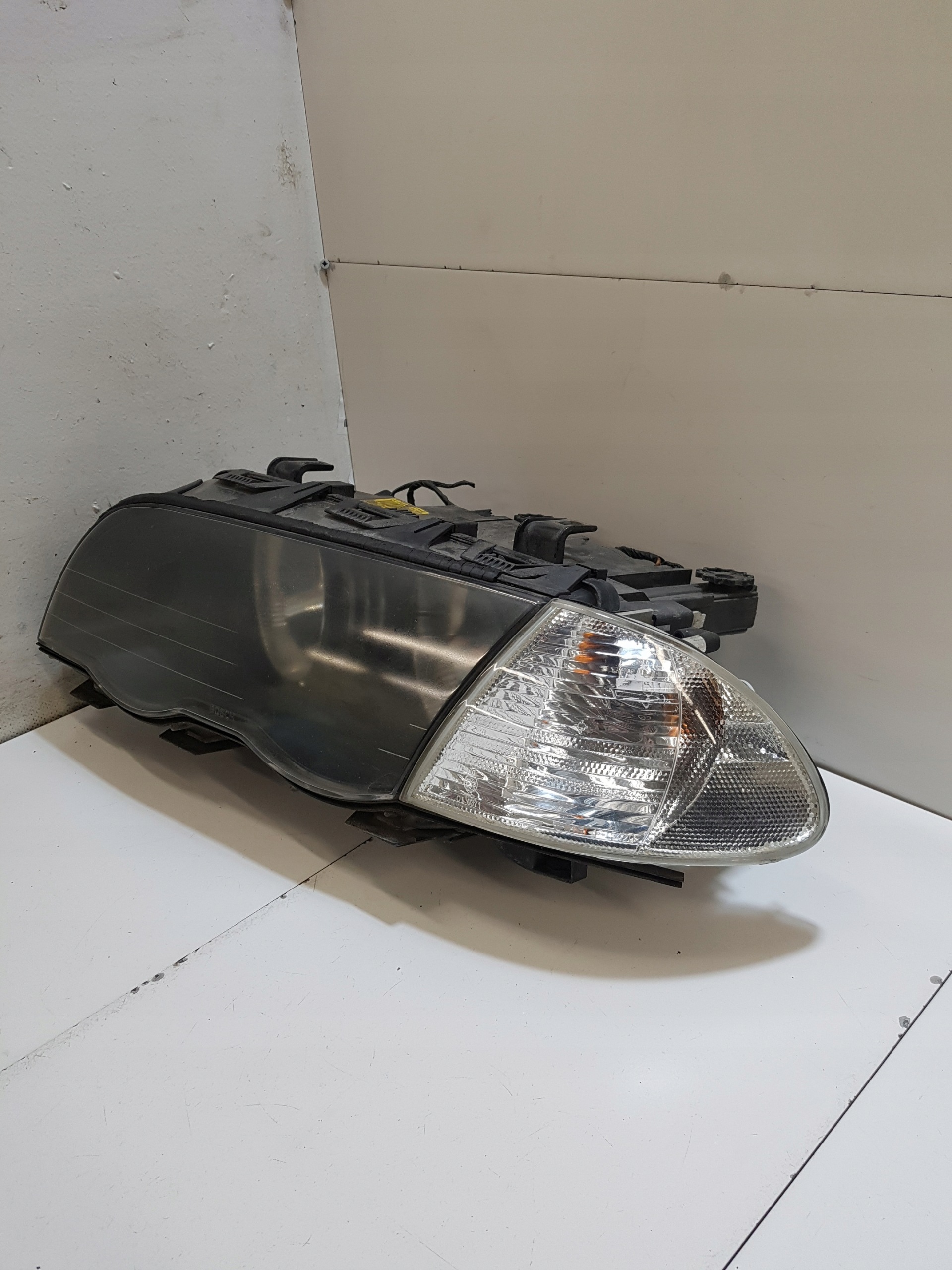 Licht links vorne BMW E46 0301089205