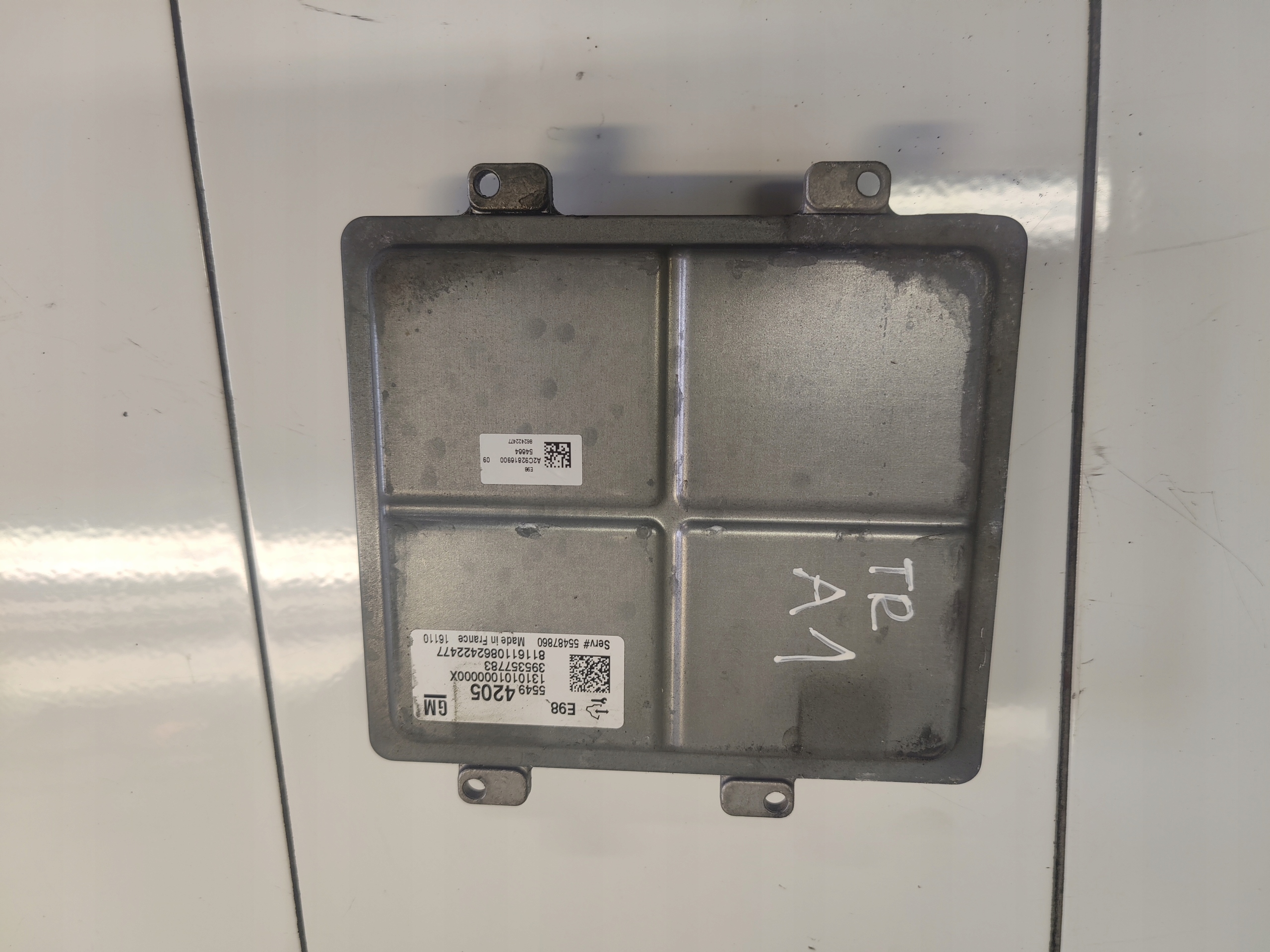 OPEL ZAFIRA B 2.0CDTI B20DTH computer control unit of the engine 55494205